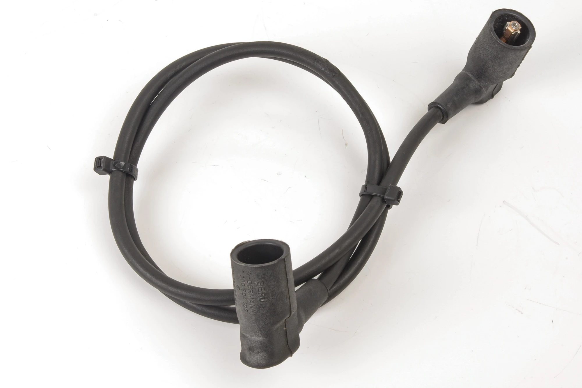 Mercedes 0001592942 Ignition Lead | R107 R129 SL W123 W124 E W126 W140 S W201...