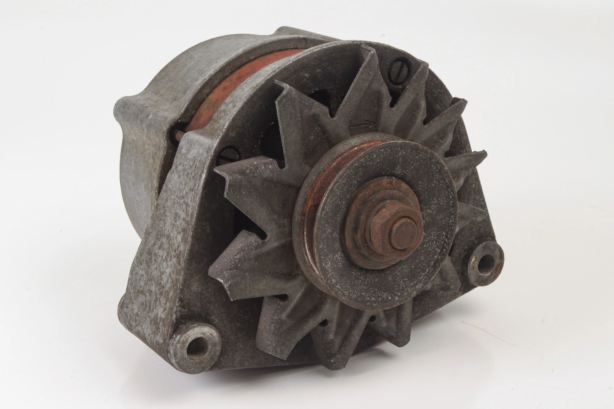 Mercedes 0061546102 Alternator | C107 R107 SL W116 W126 V126 C126 S