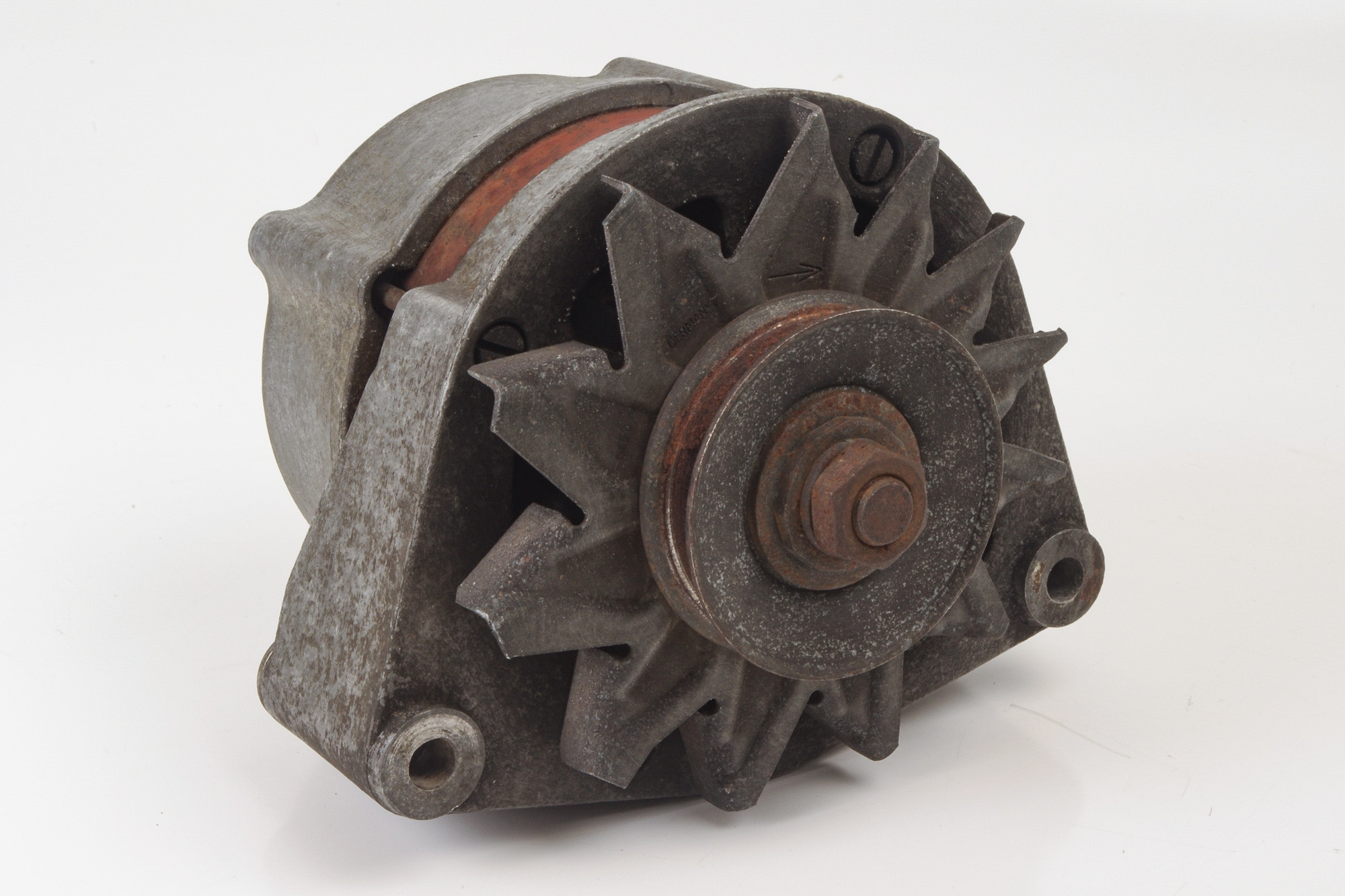 Mercedes 0061546102 Alternator | C107 R107 SL W116 W126 V126 C126 S