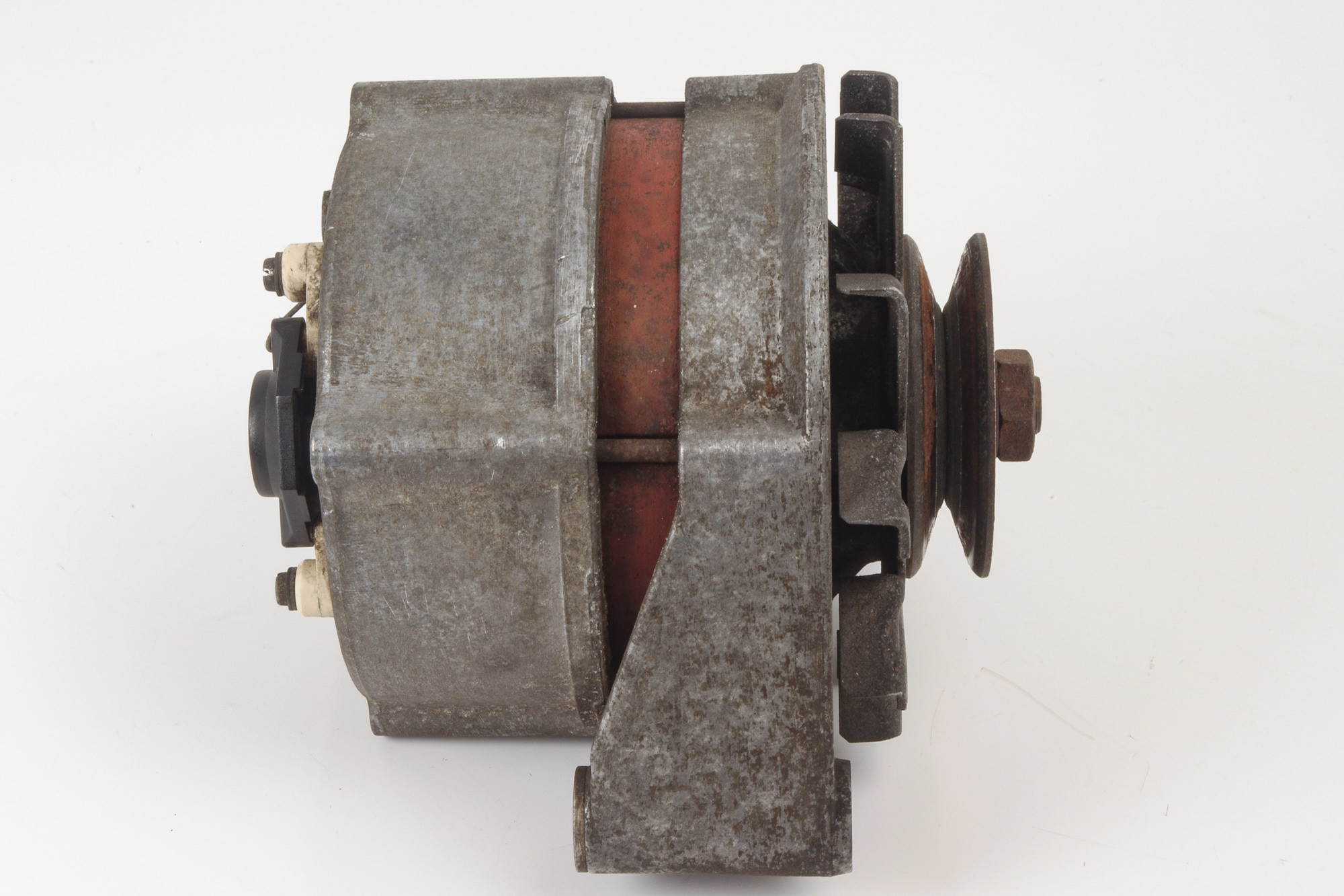 Mercedes 0061546102 Alternator | C107 R107 SL W116 W126 V126 C126 S