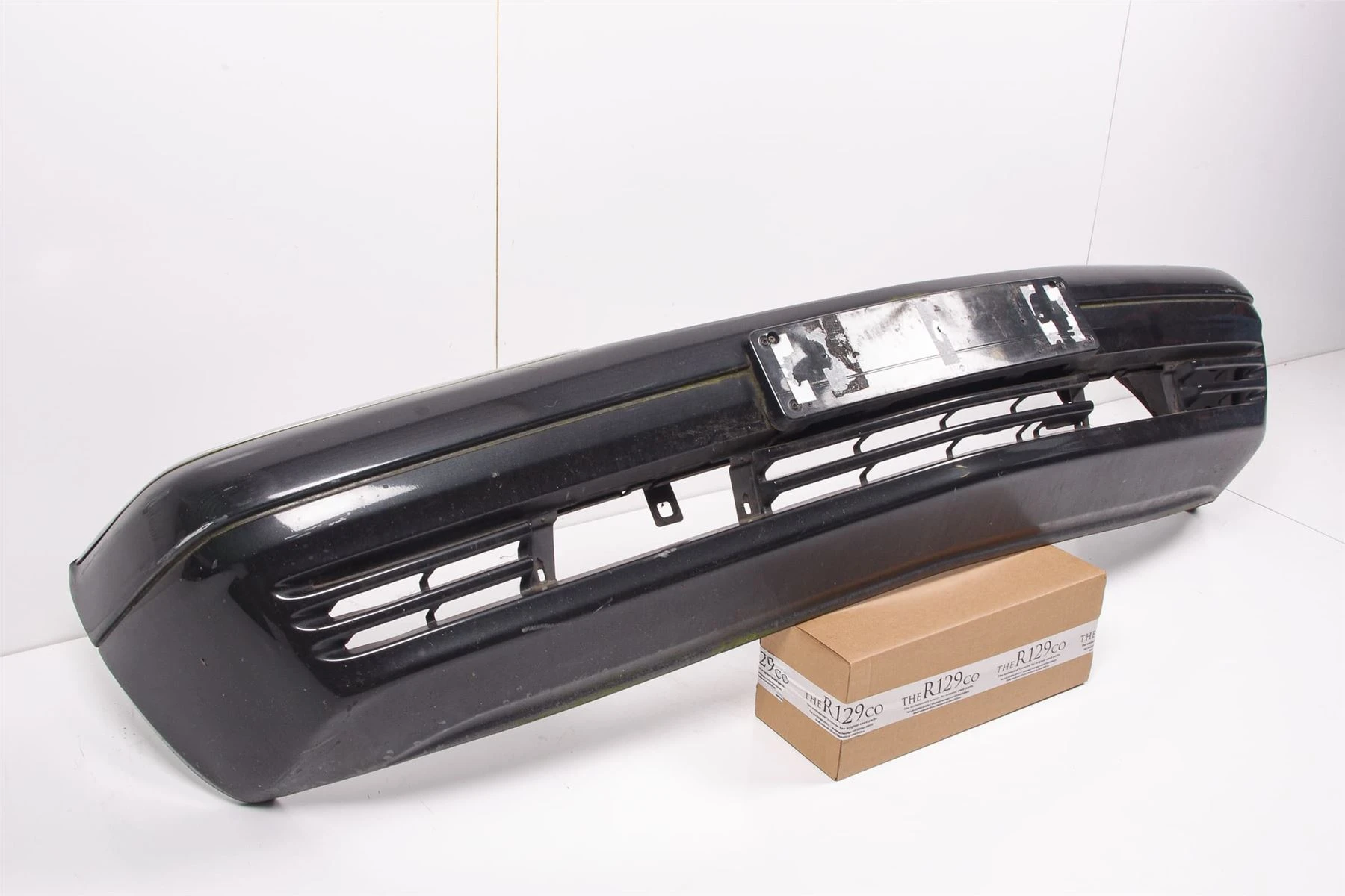 Mercedes 1408851025 Bumper - Front Grey (a) | W140 V140 S