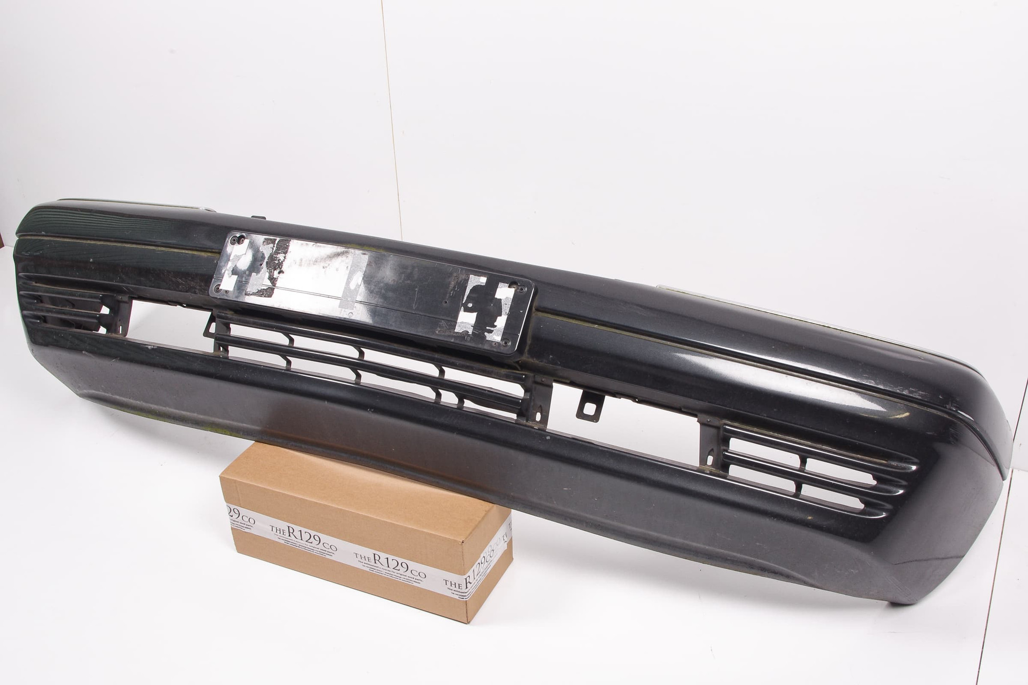 Mercedes 1408851025 Bumper - Front Grey (a) | W140 V140 S