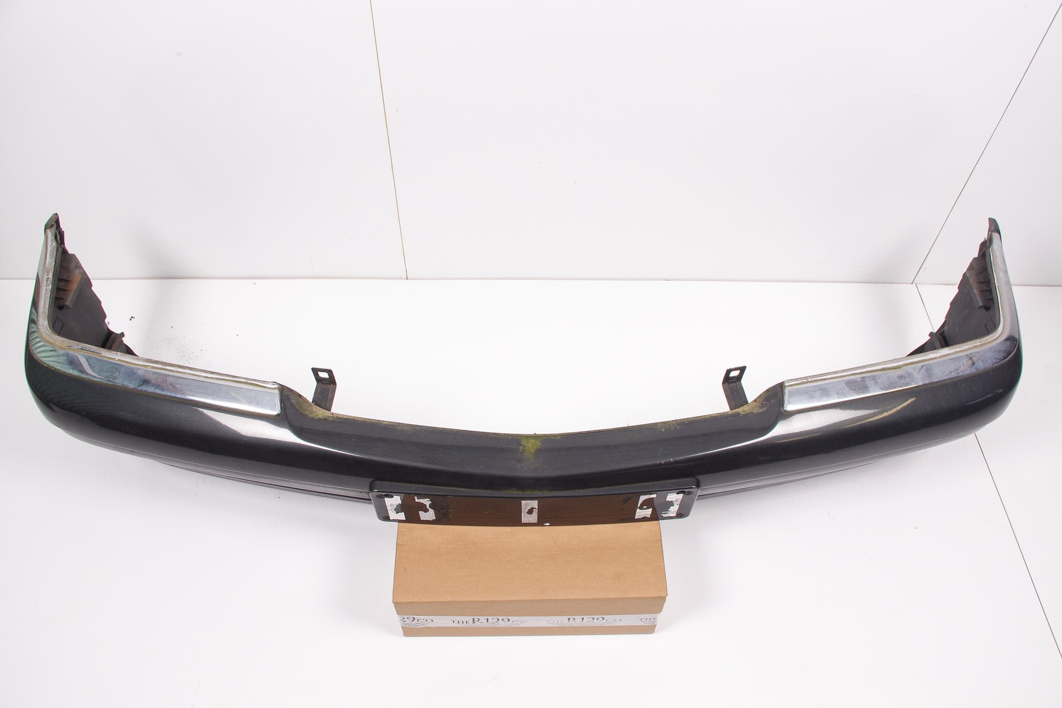 Mercedes 1408851025 Bumper - Front Grey (a) | W140 V140 S