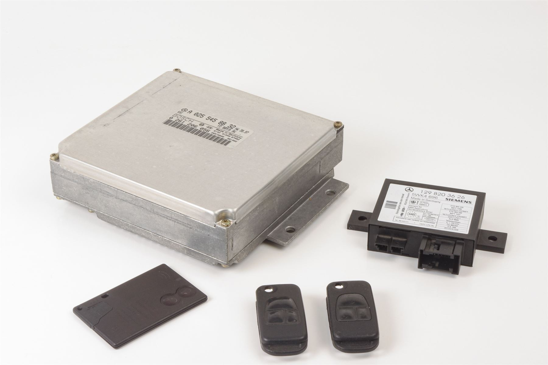 Mercedes 0255458832 Engine ECU Key Fob Coded Set | R129 SL C208 A208 CLK W210...