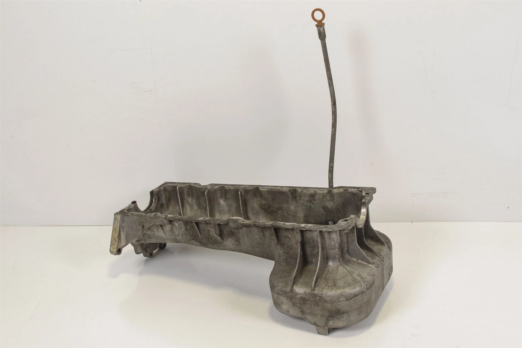 Mercedes 6170100913 Oil Sump | W123 V123 C123 S123 E W460 G