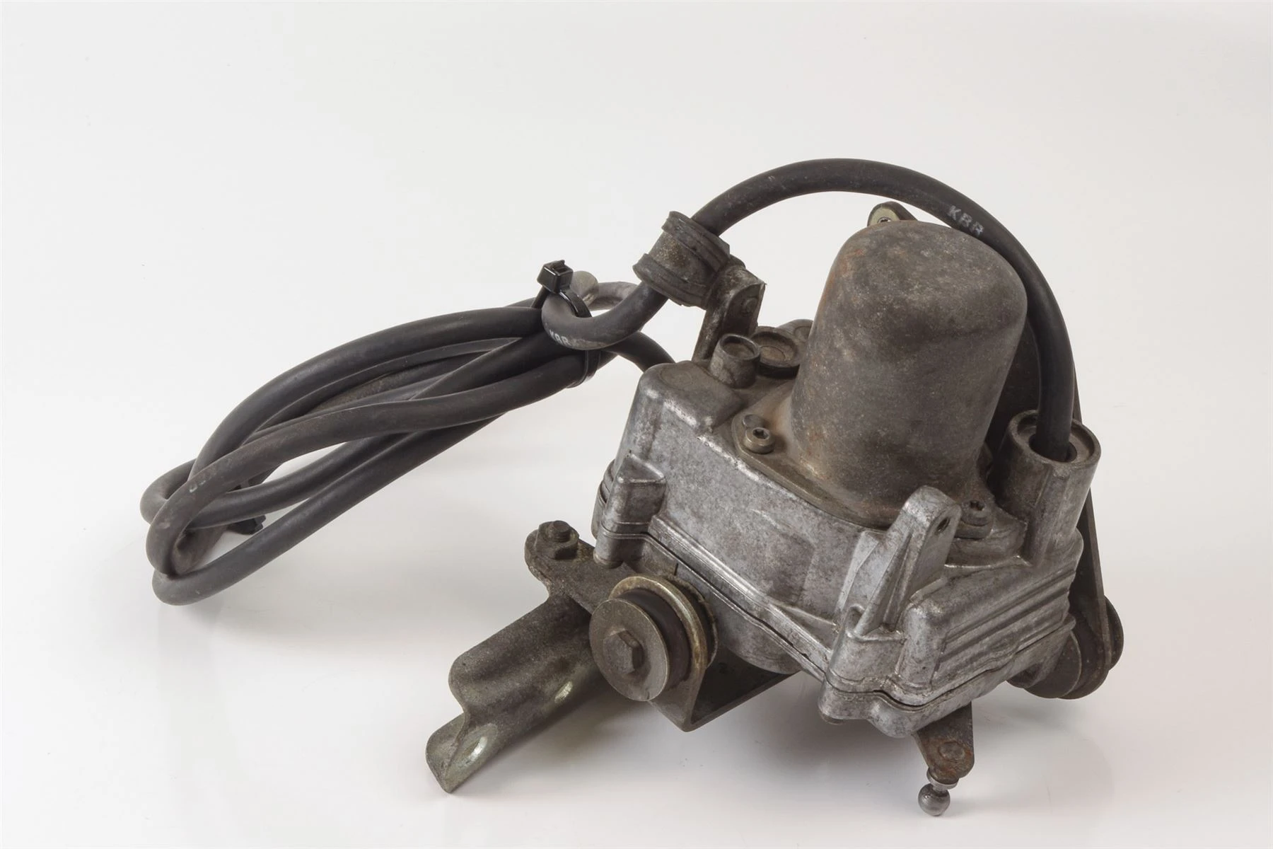 Mercedes 0005453365 Cruise Control Actuator (b) | W123 E R129 SL W463 G W638 V