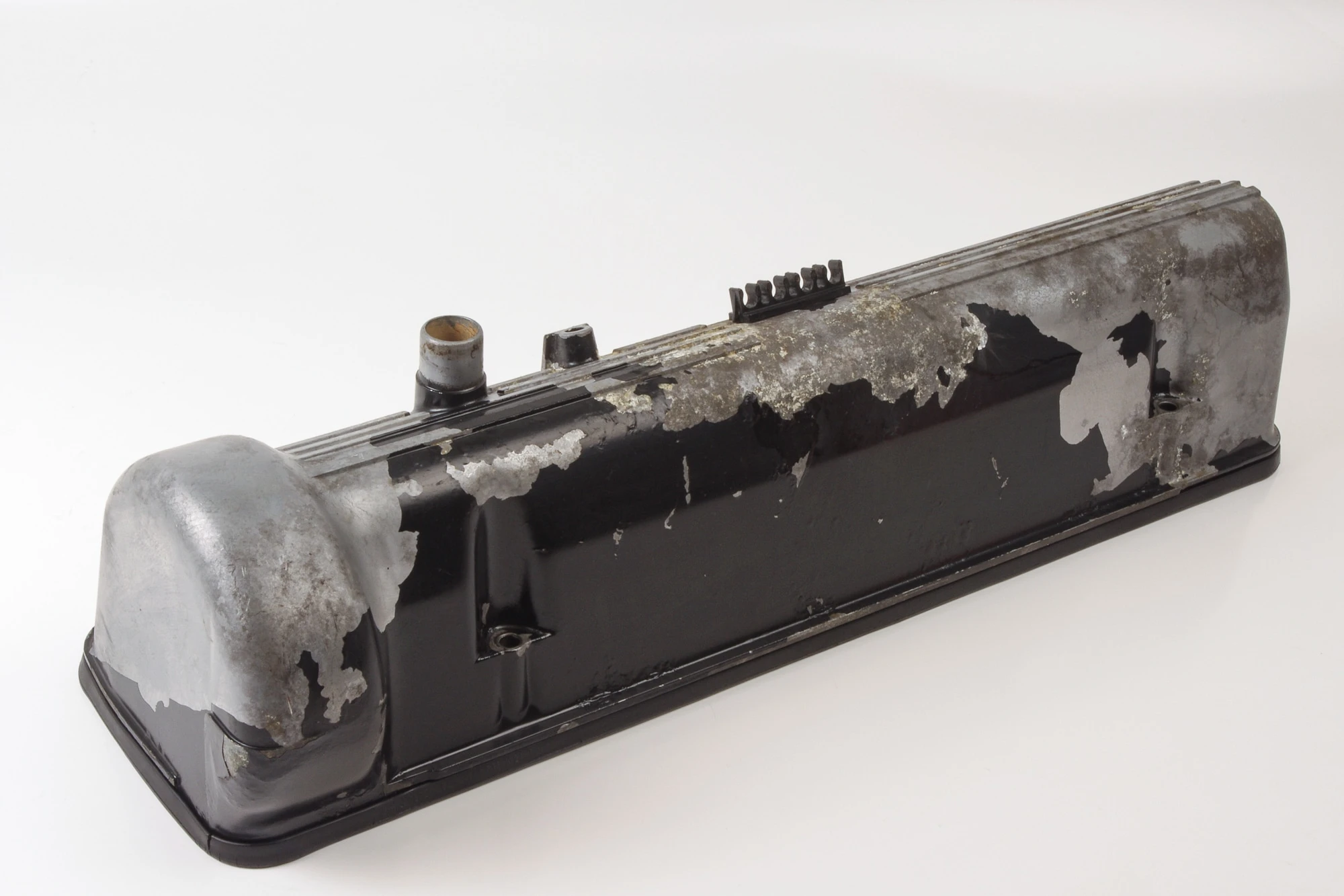 Mercedes 1170162105 Valve Cylinder Head Cover - Left | R107 SL W116 S