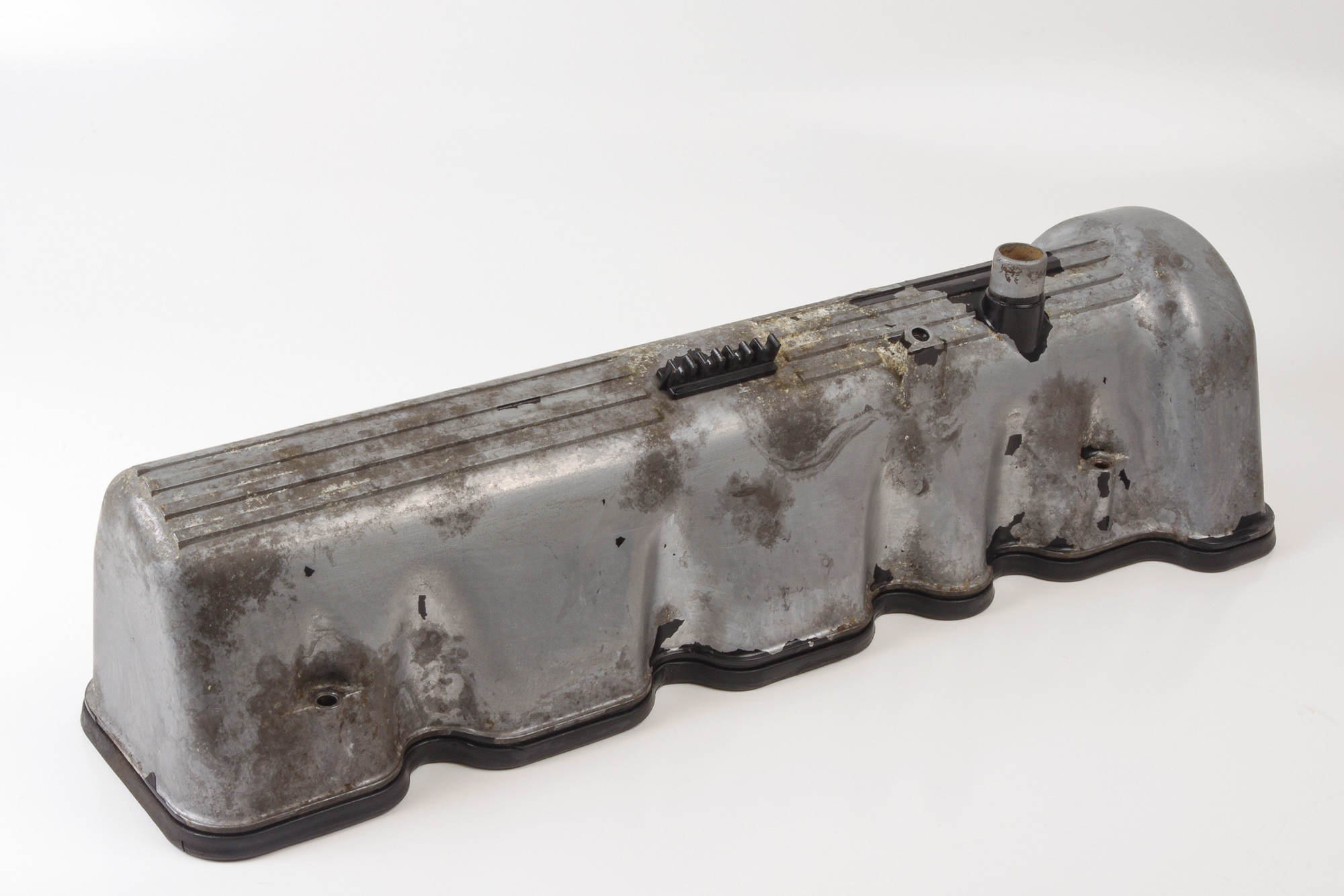 Mercedes 1170162105 Valve Cylinder Head Cover - Left | R107 SL W116 S