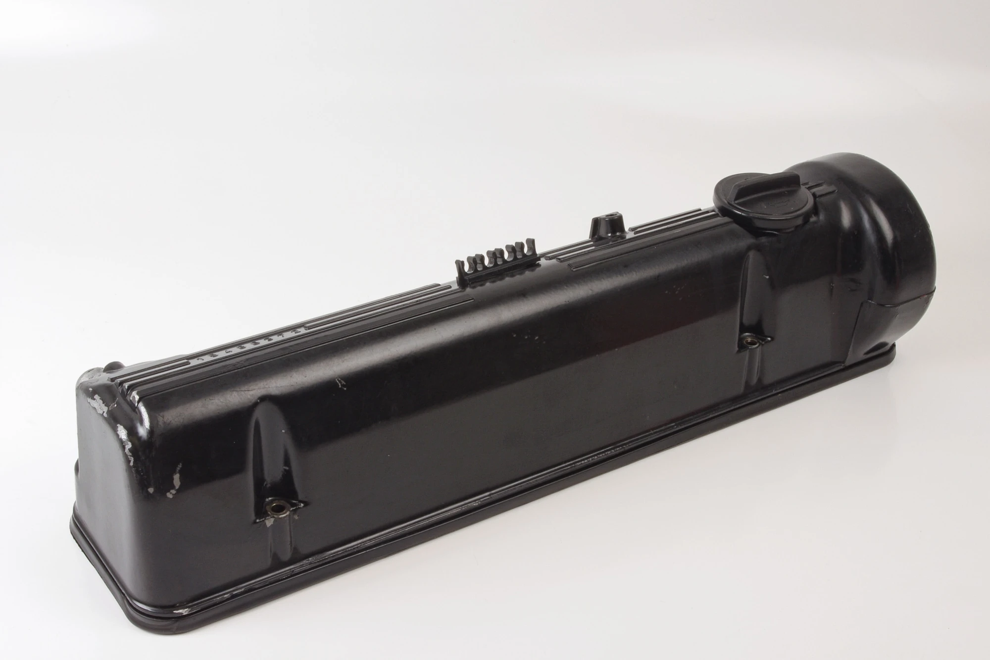 Mercedes 1170160705 Valve Cylinder Head Cover - Right | C107 R107 SL W108...