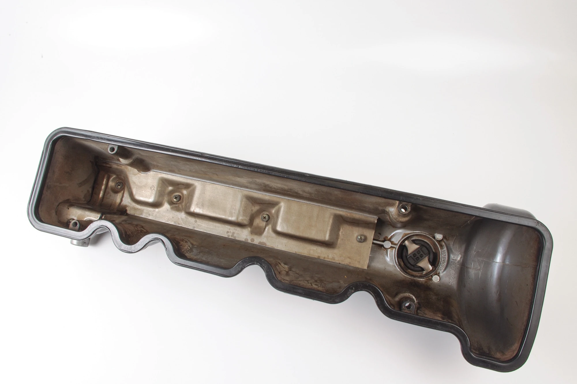 Mercedes 1170160705 Valve Cylinder Head Cover - Right | C107 R107 SL W108...