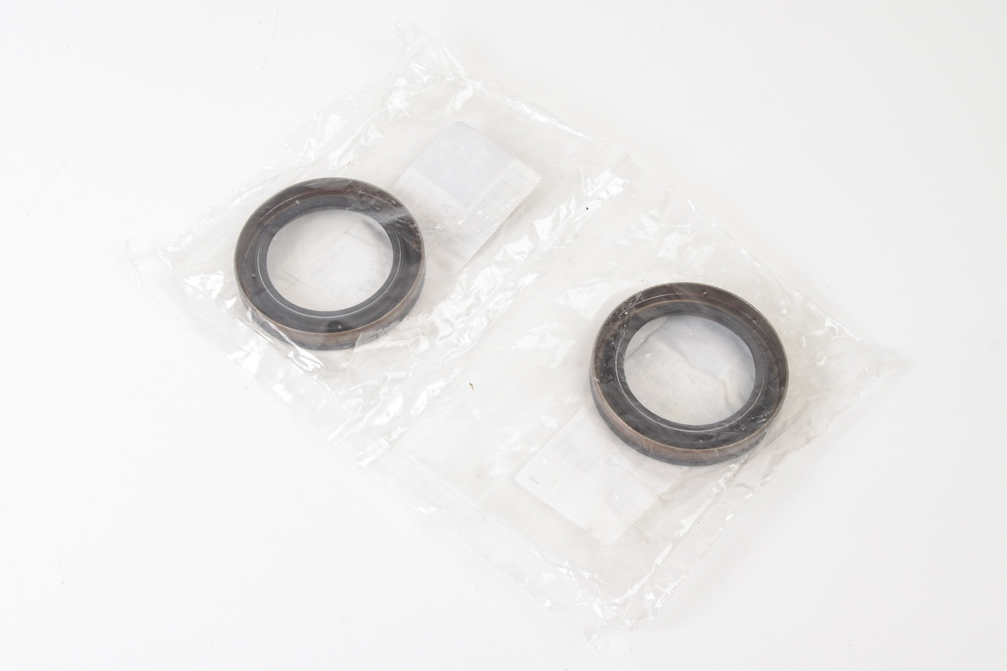 Mercedes 0209972547 Differential Seal Ring x2 (New Old St.) | C107 R107 R129...