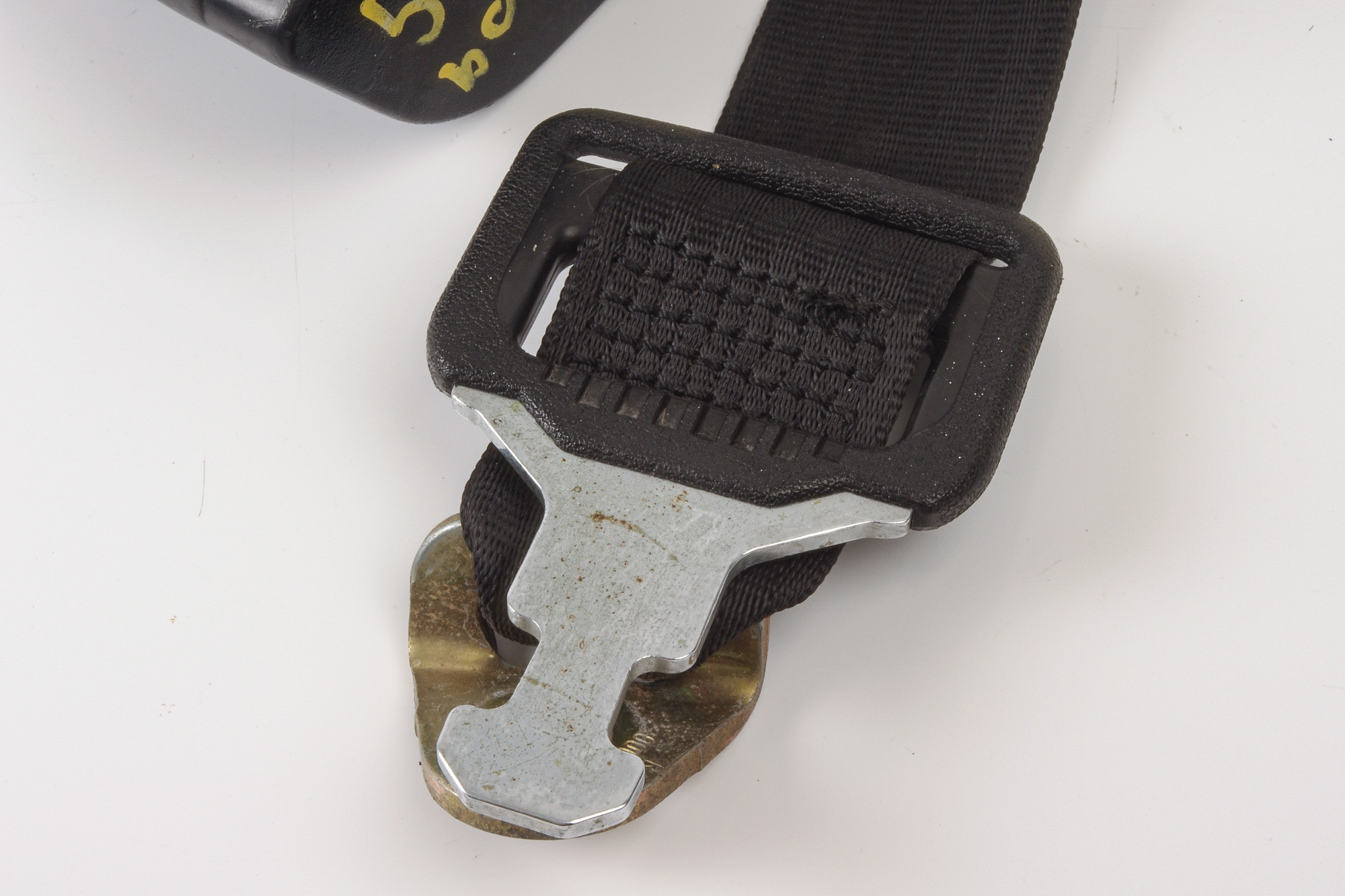 Mercedes 0008601183 Seat Belt - Rear Right Black (a) | W460 W461 G