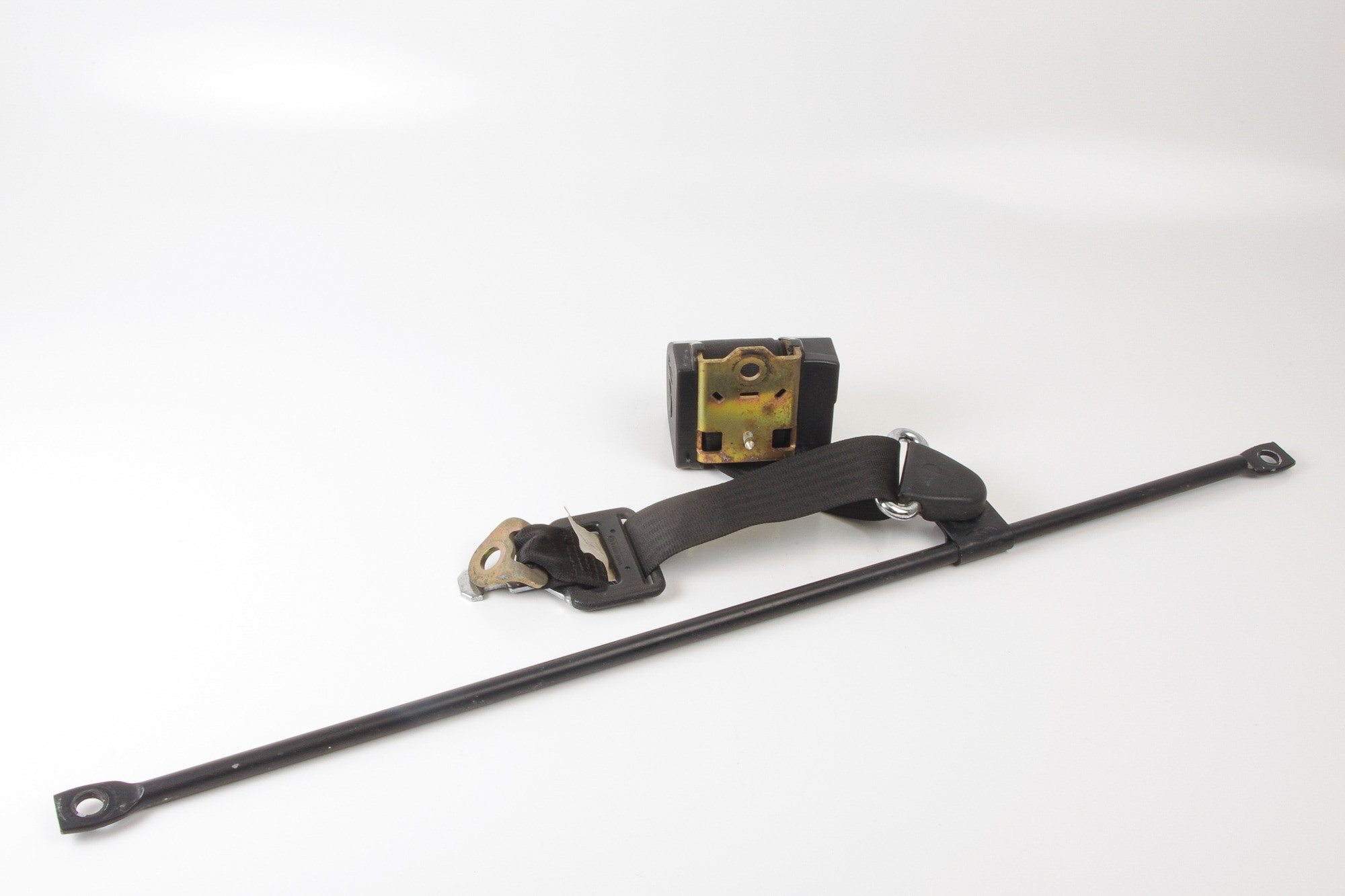 Mercedes 0008601183 Seat Belt - Rear Right Black | W460 W461 G