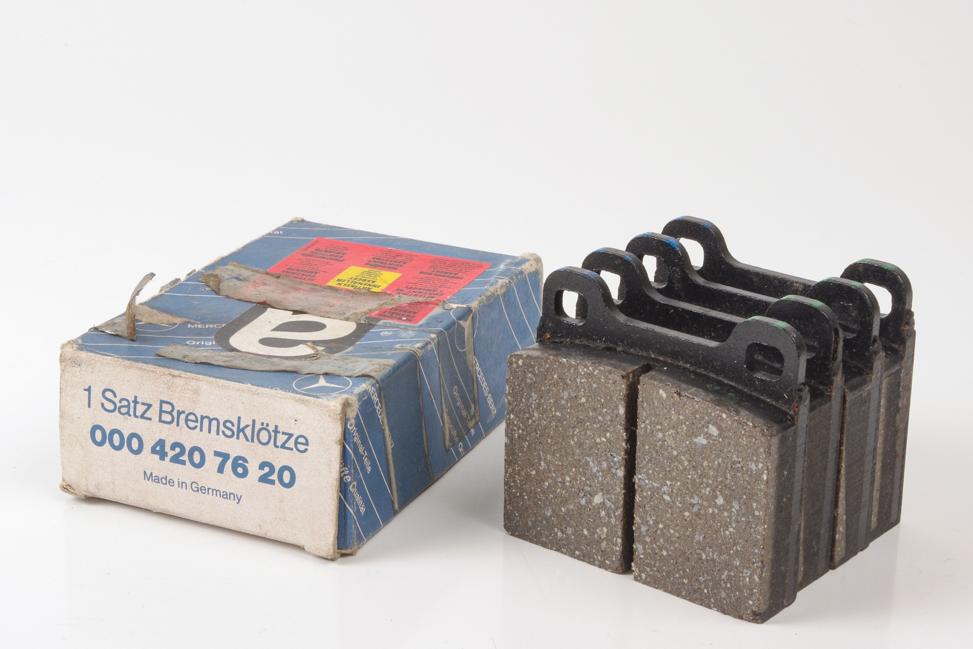 Mercedes 0004207620 Brake Pad (New Old St.) | C107 R107 SL W114 W115 W123 E...