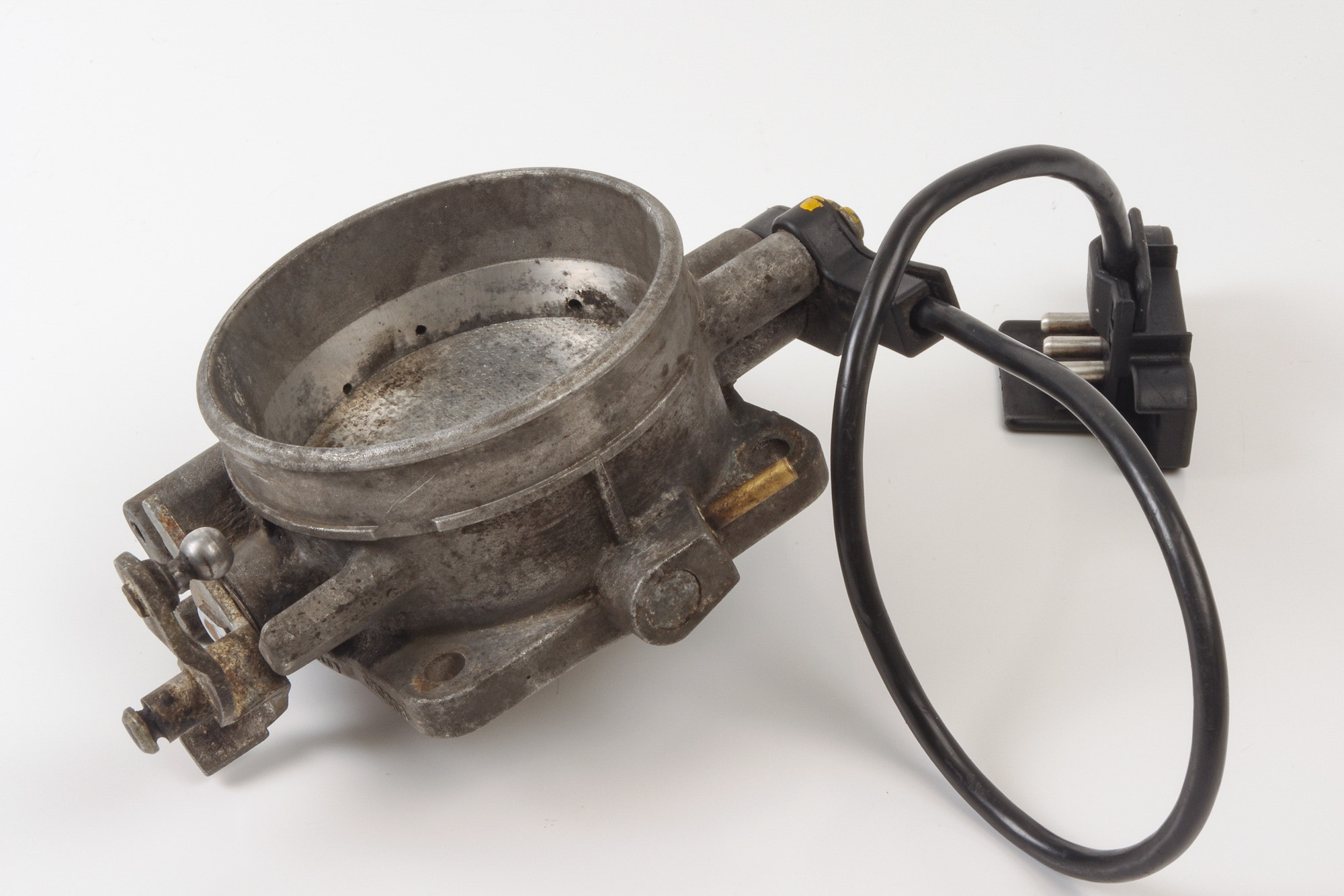 Mercedes 0011407753 Throttle Body | R107 SL W126 V126 C126 S W463 G