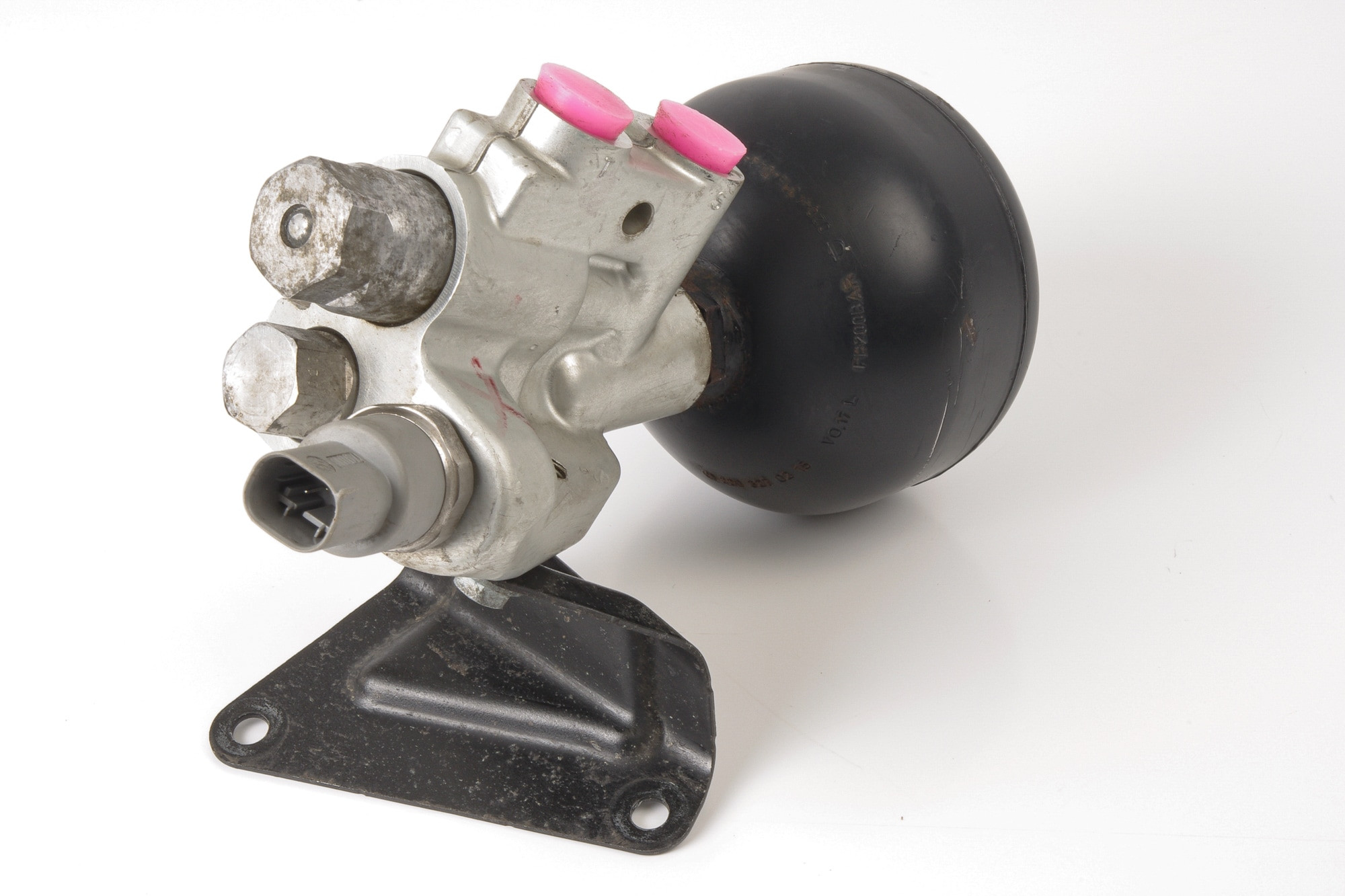 Mercedes 2203200858 ABC Valve Block (a) | C215 CL W220 S R230 SL