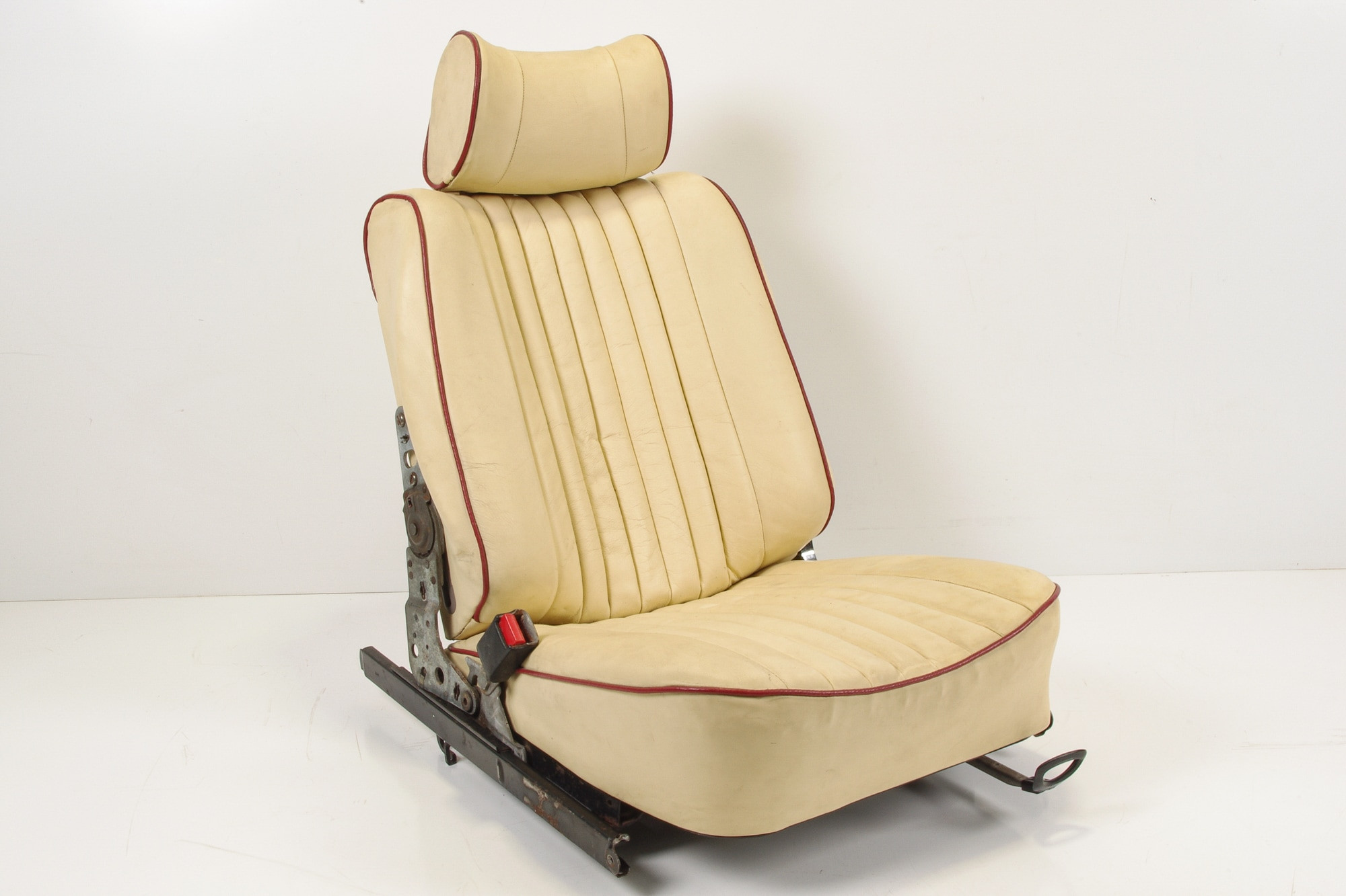 Mercedes 1079100142 Seat - Front Left Cream | C107 R107 SL