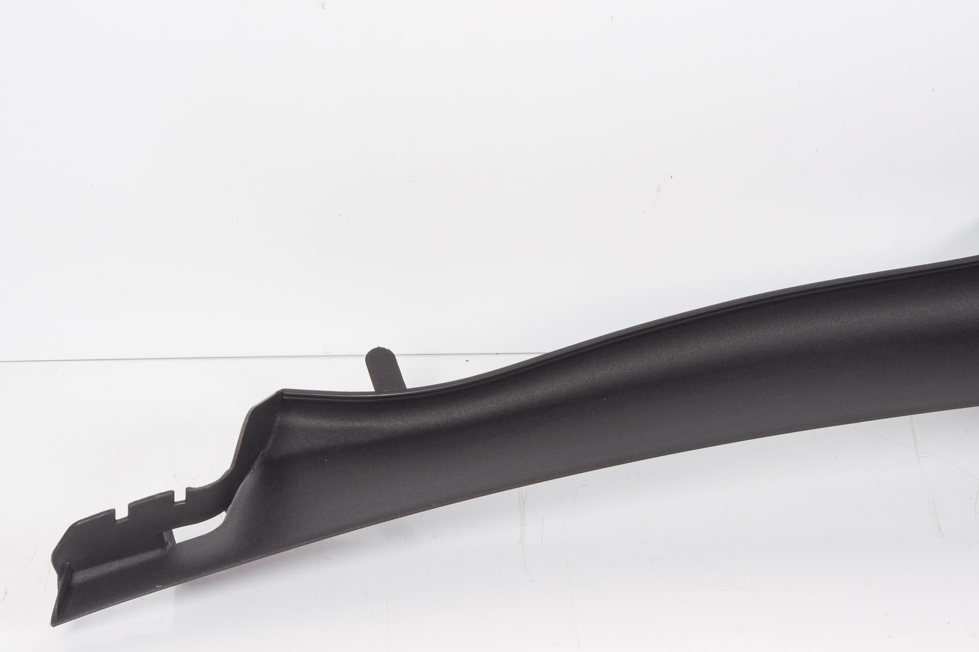 Mercedes 2308300513 Windscreen Drain | R230 SL