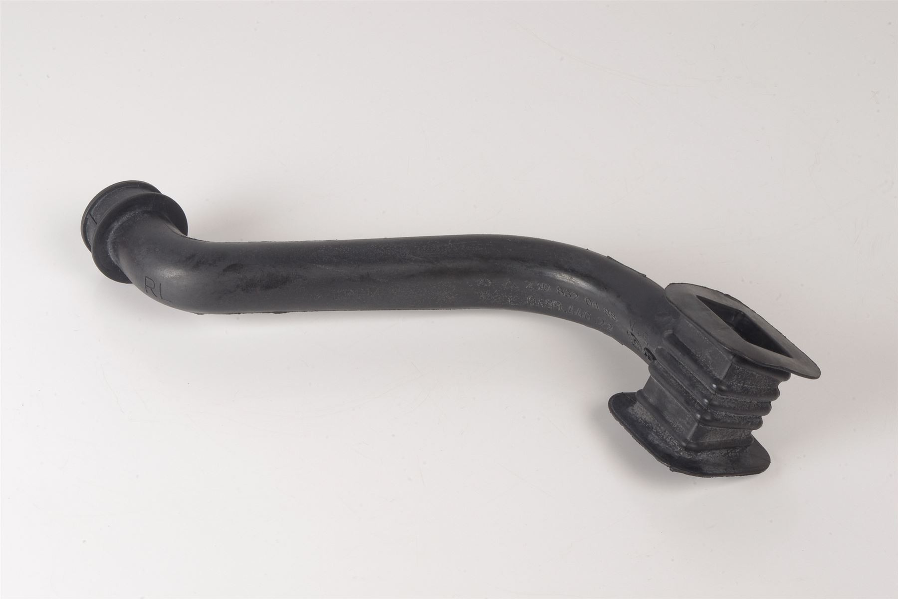 Mercedes 2308320188 Glovebox Hose | R230 SL