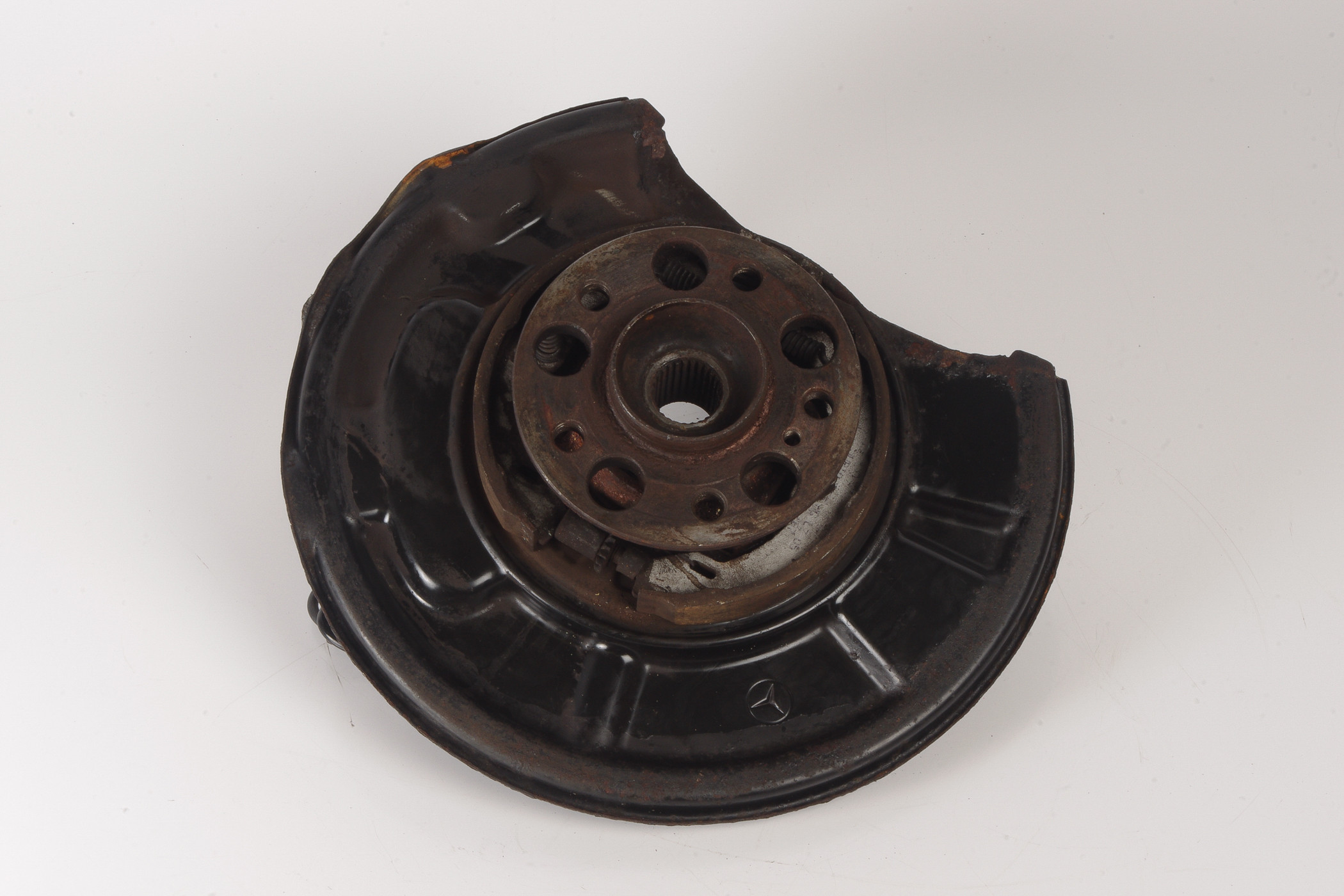 Mercedes 2303508508 Wheel Hub Housing - Rear Left | R230 SL