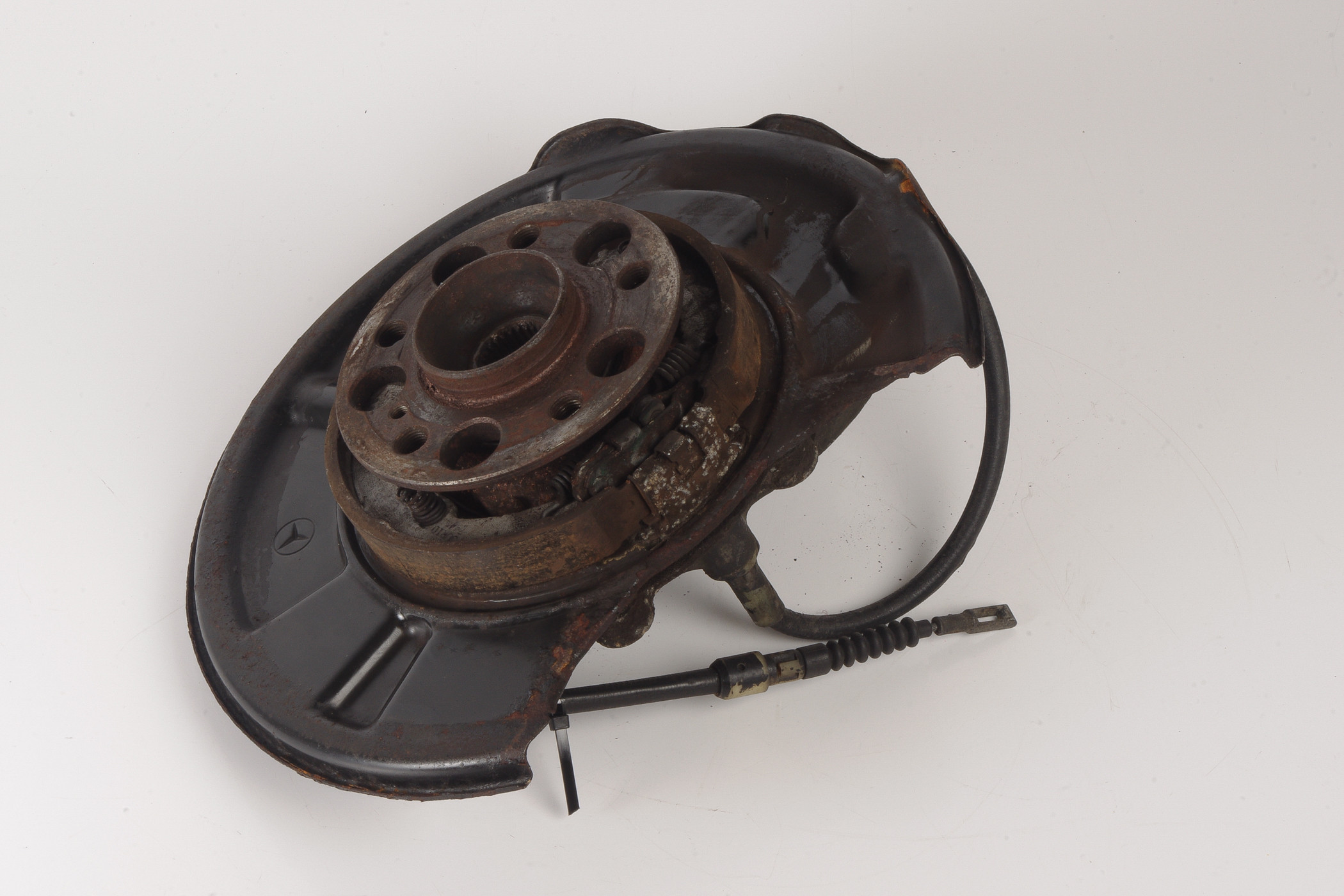 Mercedes 2303508508 Wheel Hub Housing - Rear Left | R230 SL