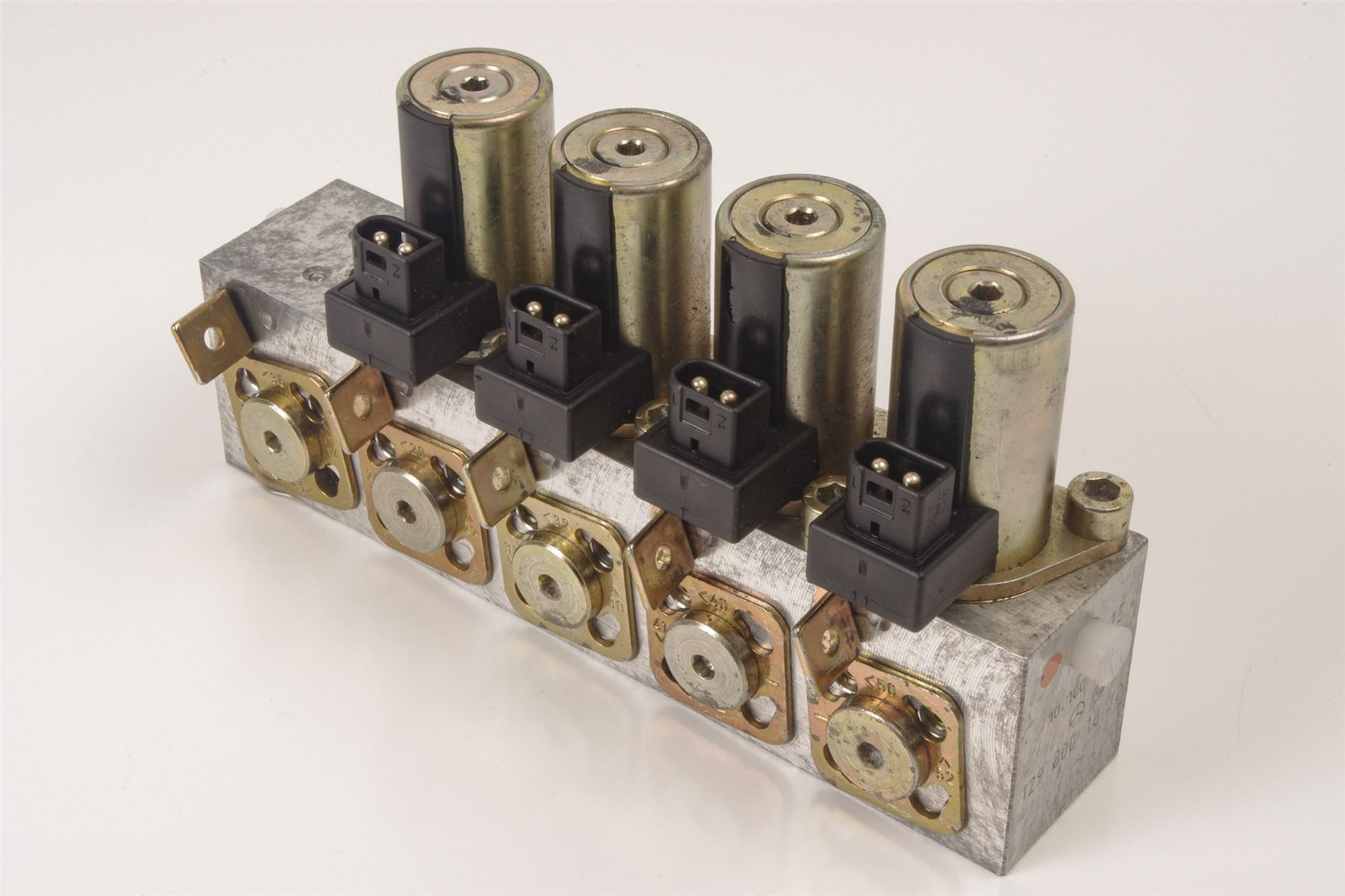 Mercedes 1298000178 Roof Hydraulic Valve Block - Front Left (b) | R129 SL