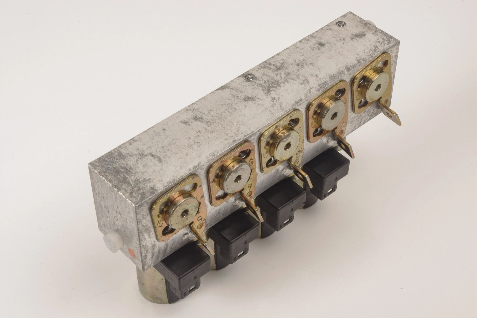Mercedes 1298000178 Roof Hydraulic Valve Block - Front Left | R129 SL