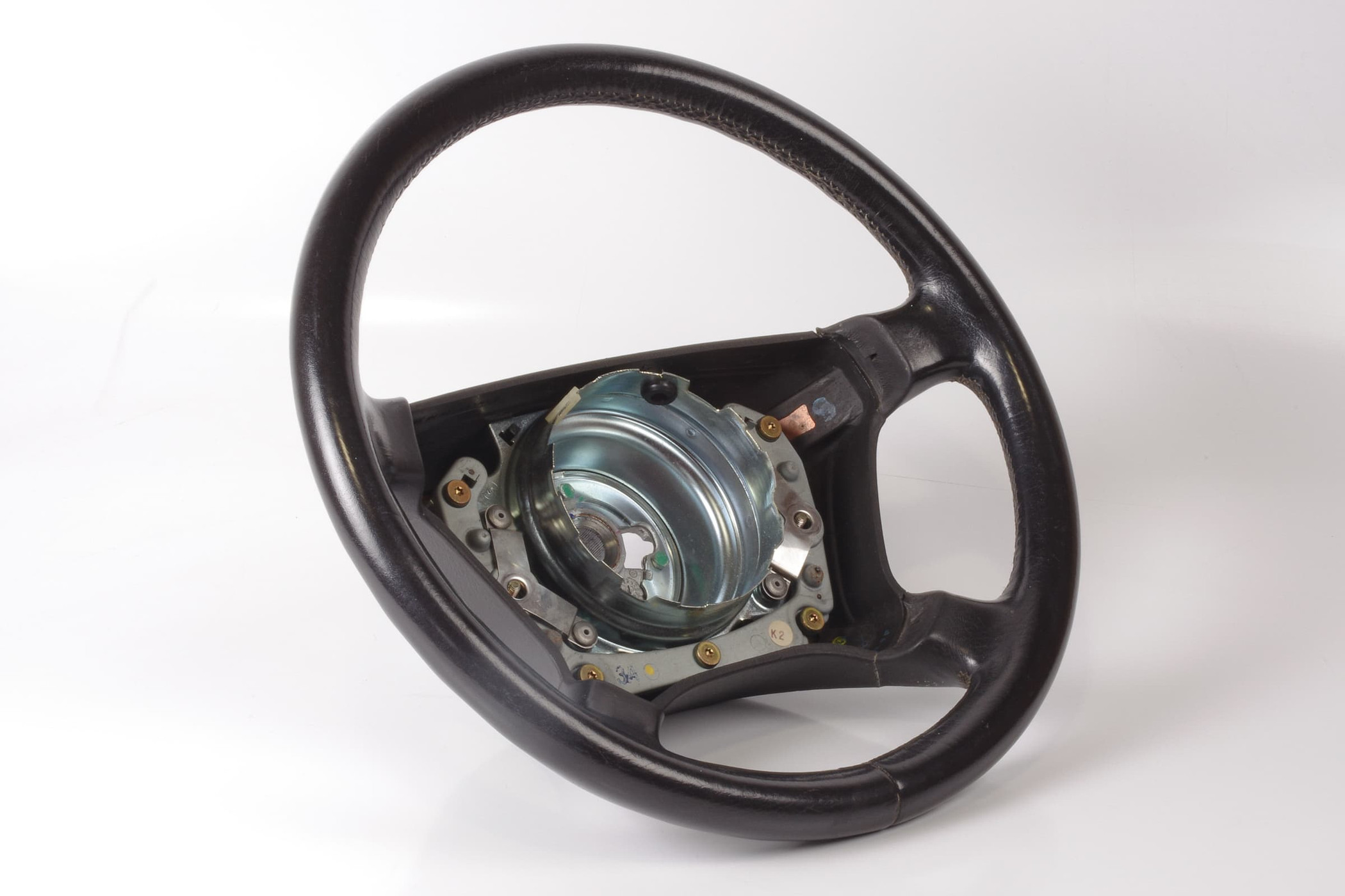 Mercedes 1404604603 Steering Wheel - Black (a) | C107 R107 R129 SL W123 W124...