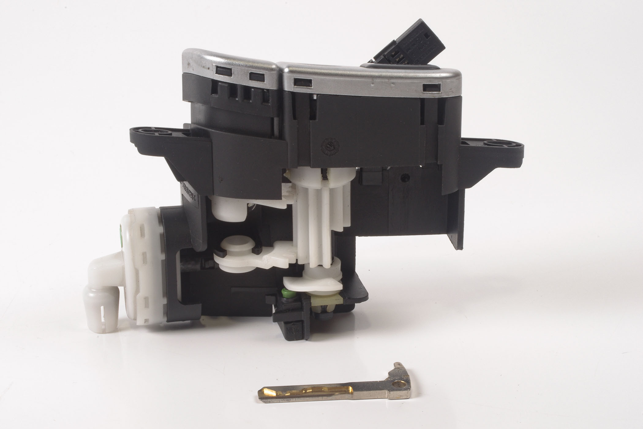 Mercedes 2306800284 Lock Set | R230 SL