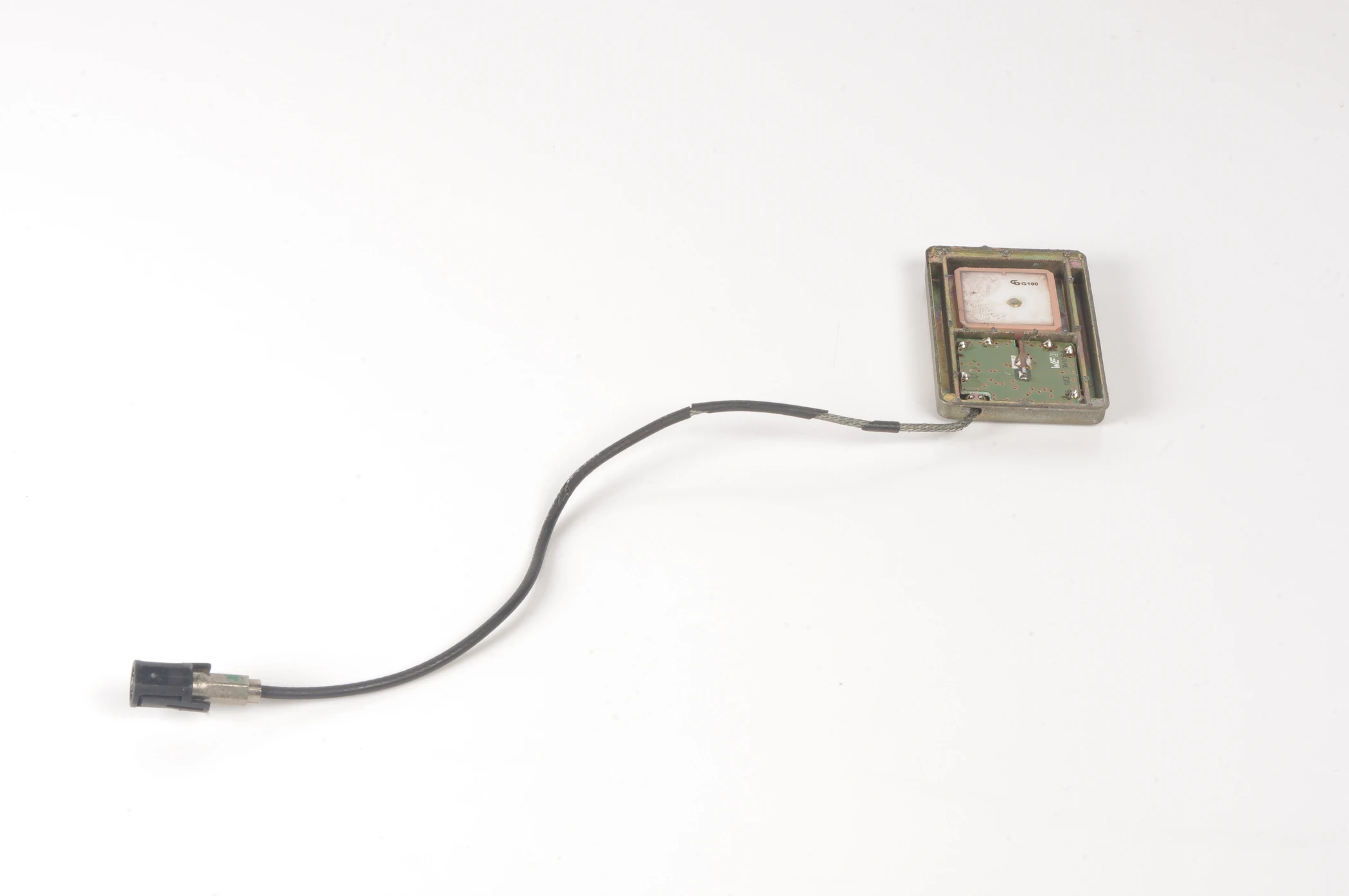 Mercedes 2308200875 Antenna Receiver | R230 SL
