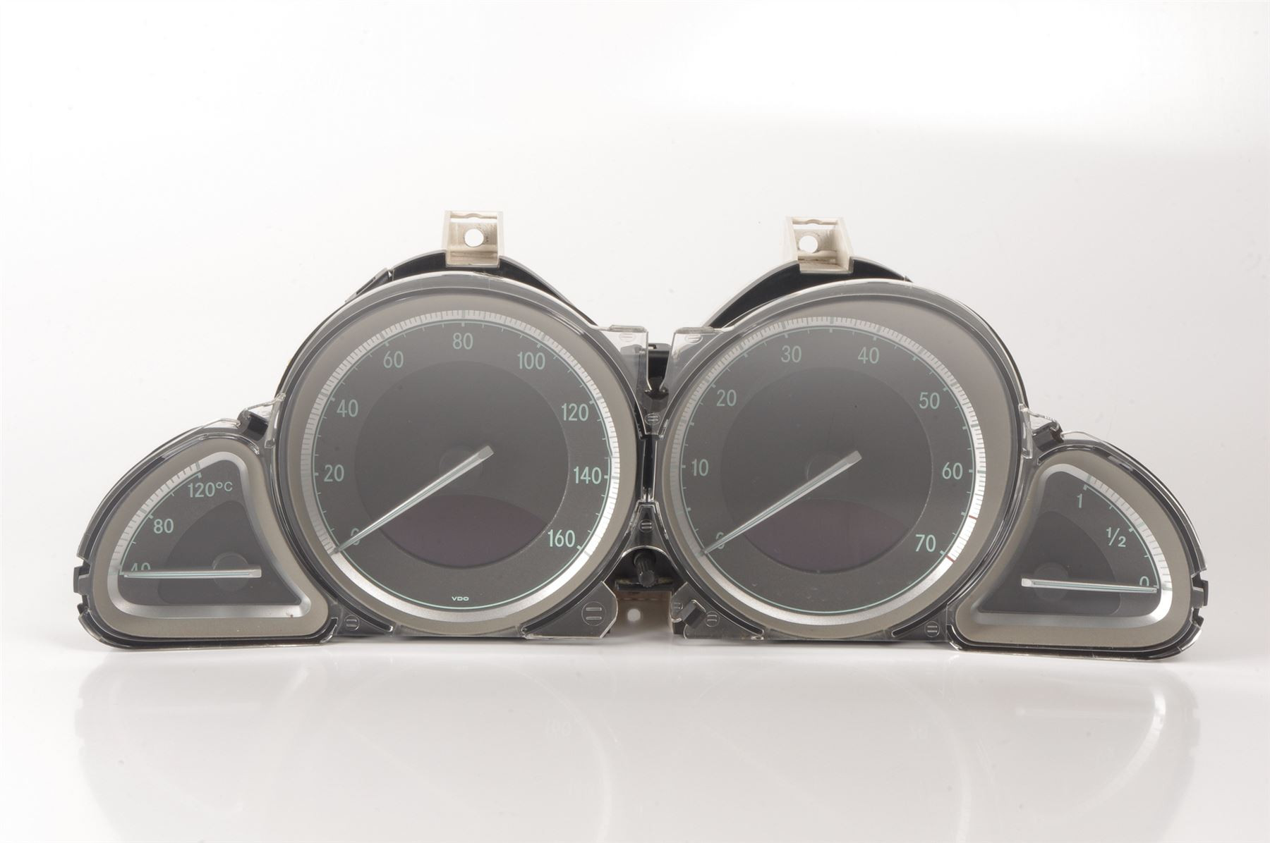 Mercedes 2305407647 Instrument Cluster | R230 SL