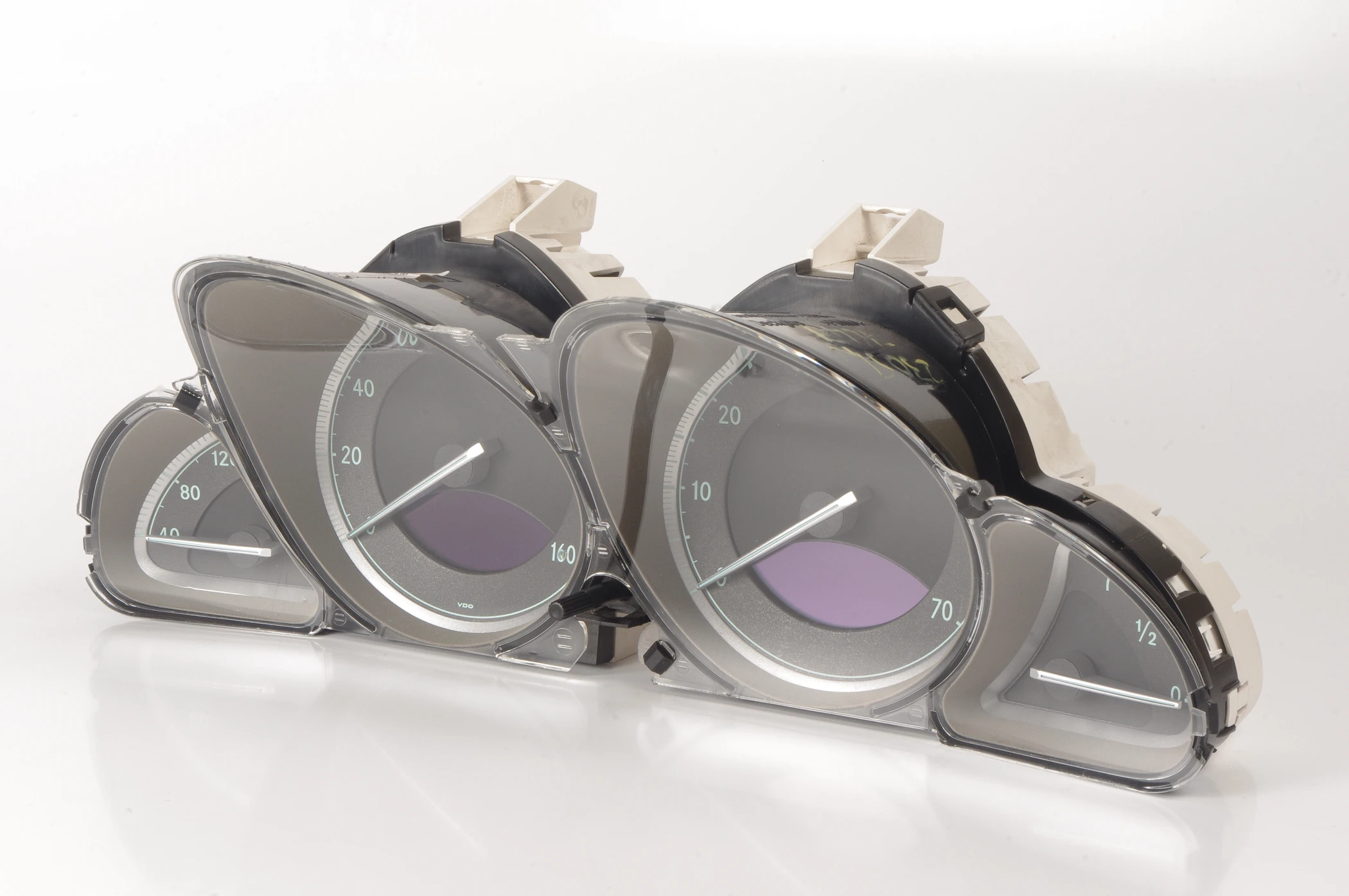 Mercedes 2305407647 Instrument Cluster | R230 SL