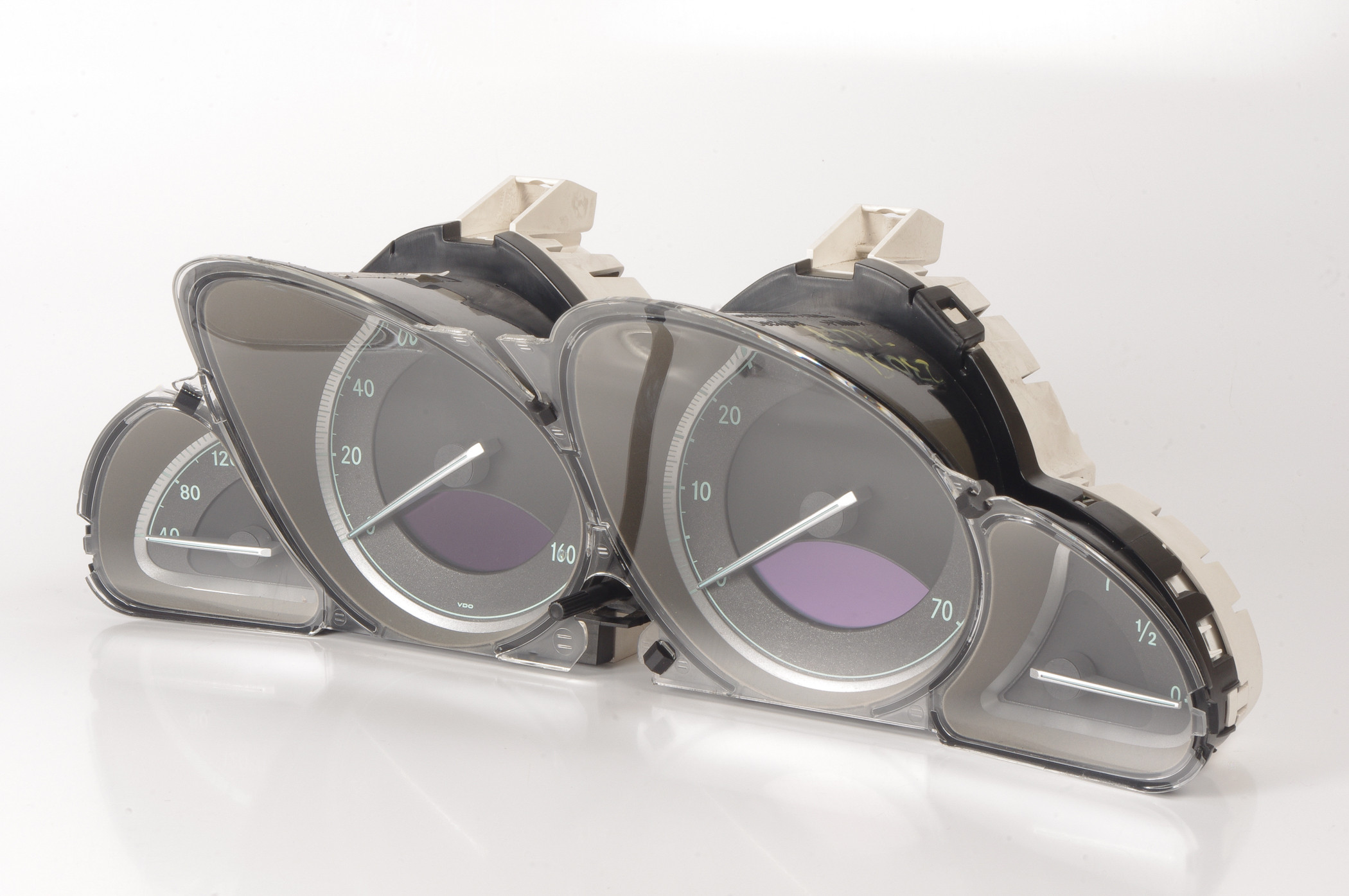 Mercedes 2305407647 Instrument Cluster | R230 SL