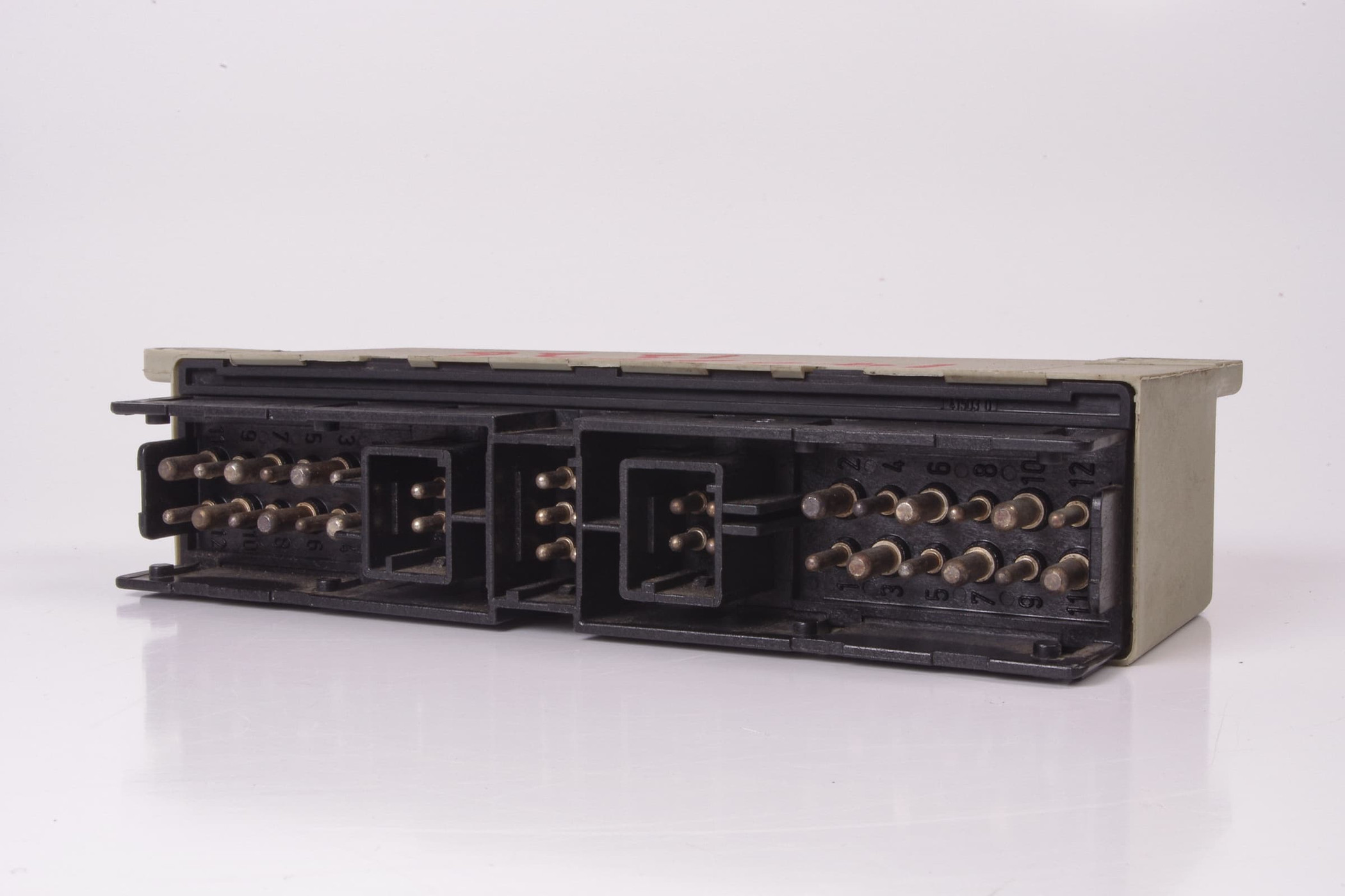 Mercedes 1408201226 Seat Adjust Relay | W140 V140 S