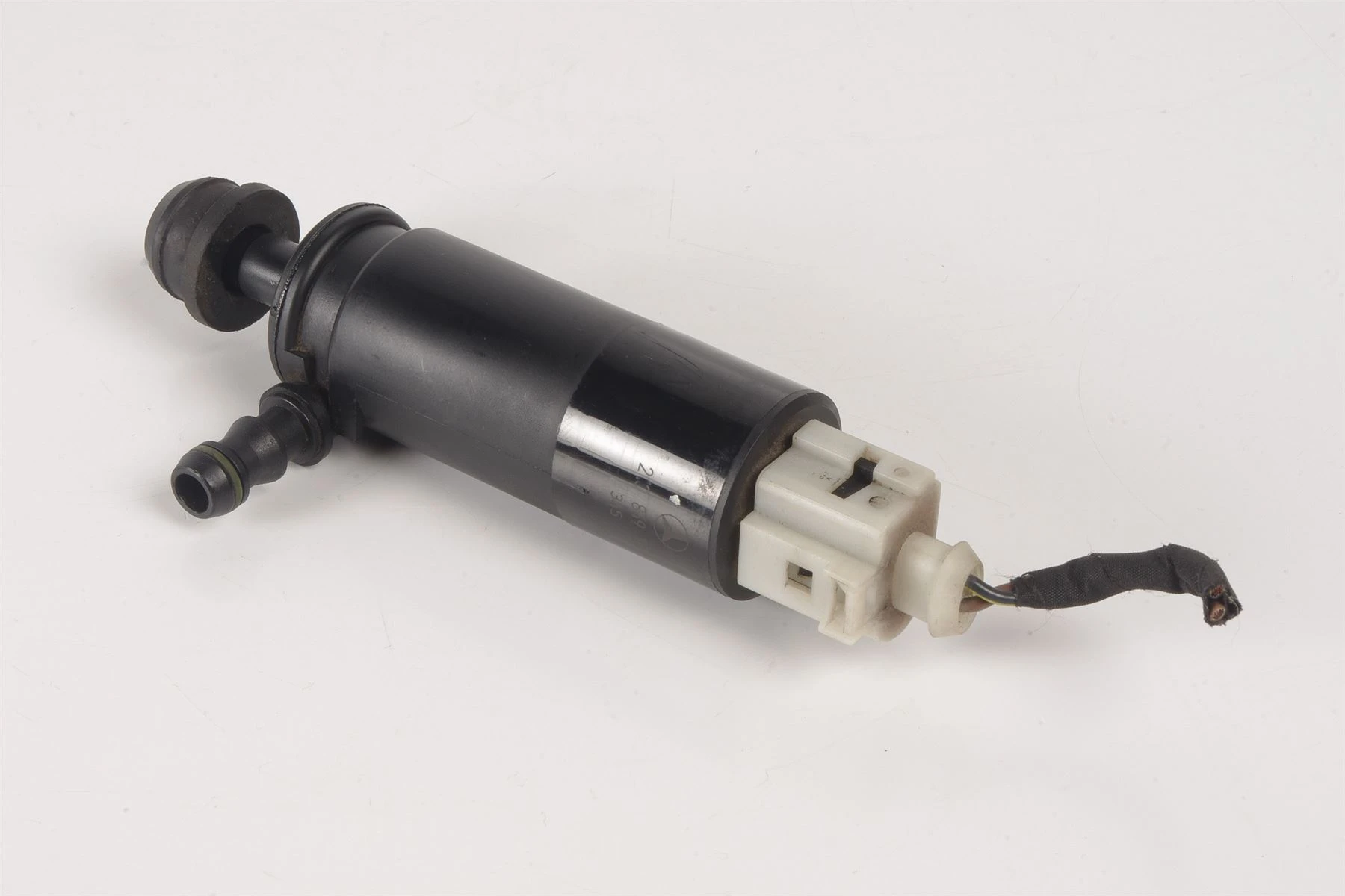 Mercedes 2108691221 Windscreen Washer Pump | R172 SLK W203 CL203 W204 C C207...