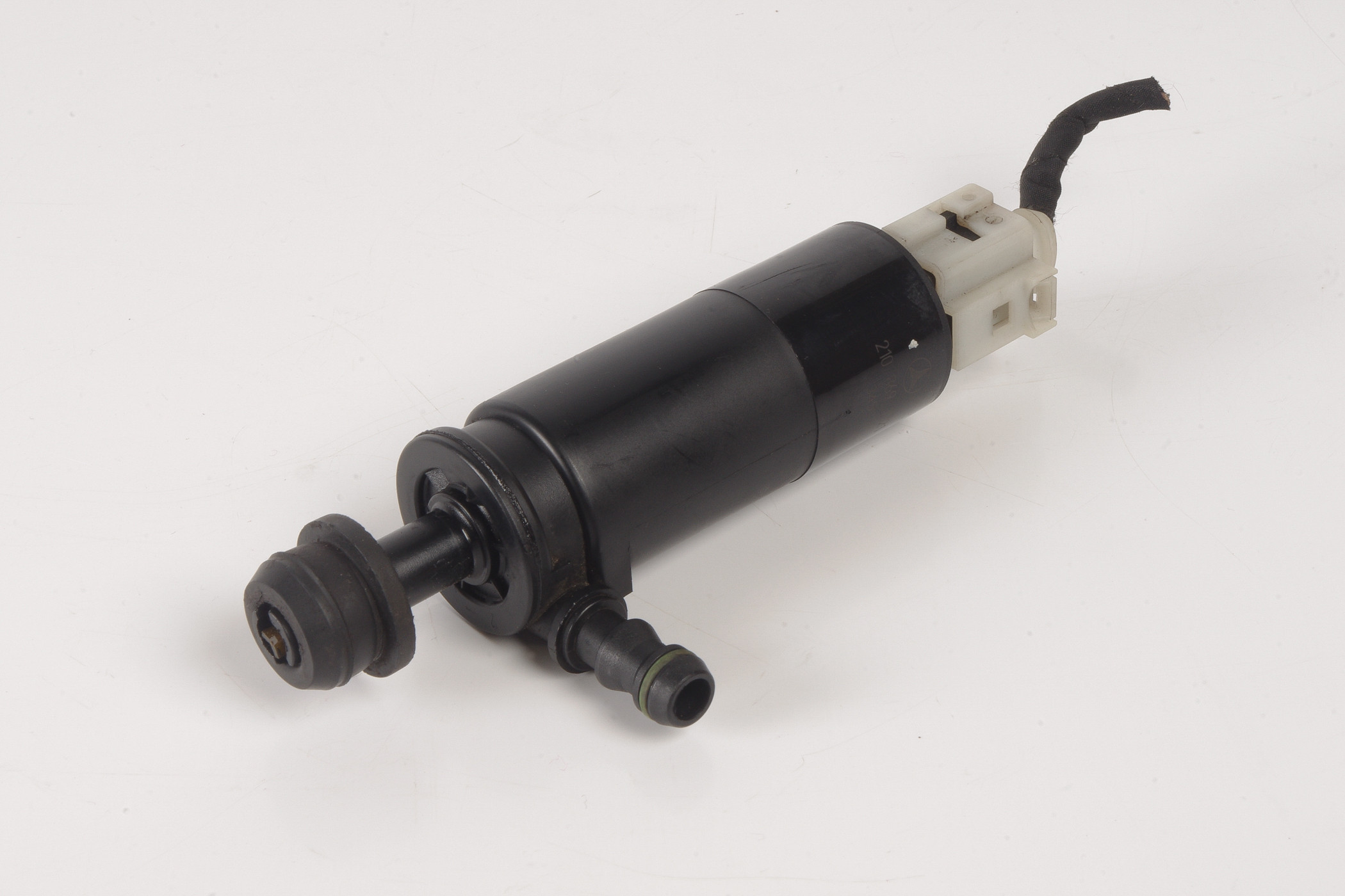 Mercedes 2108691221 Windscreen Washer Pump | R172 SLK W203 CL203 W204 C C207...