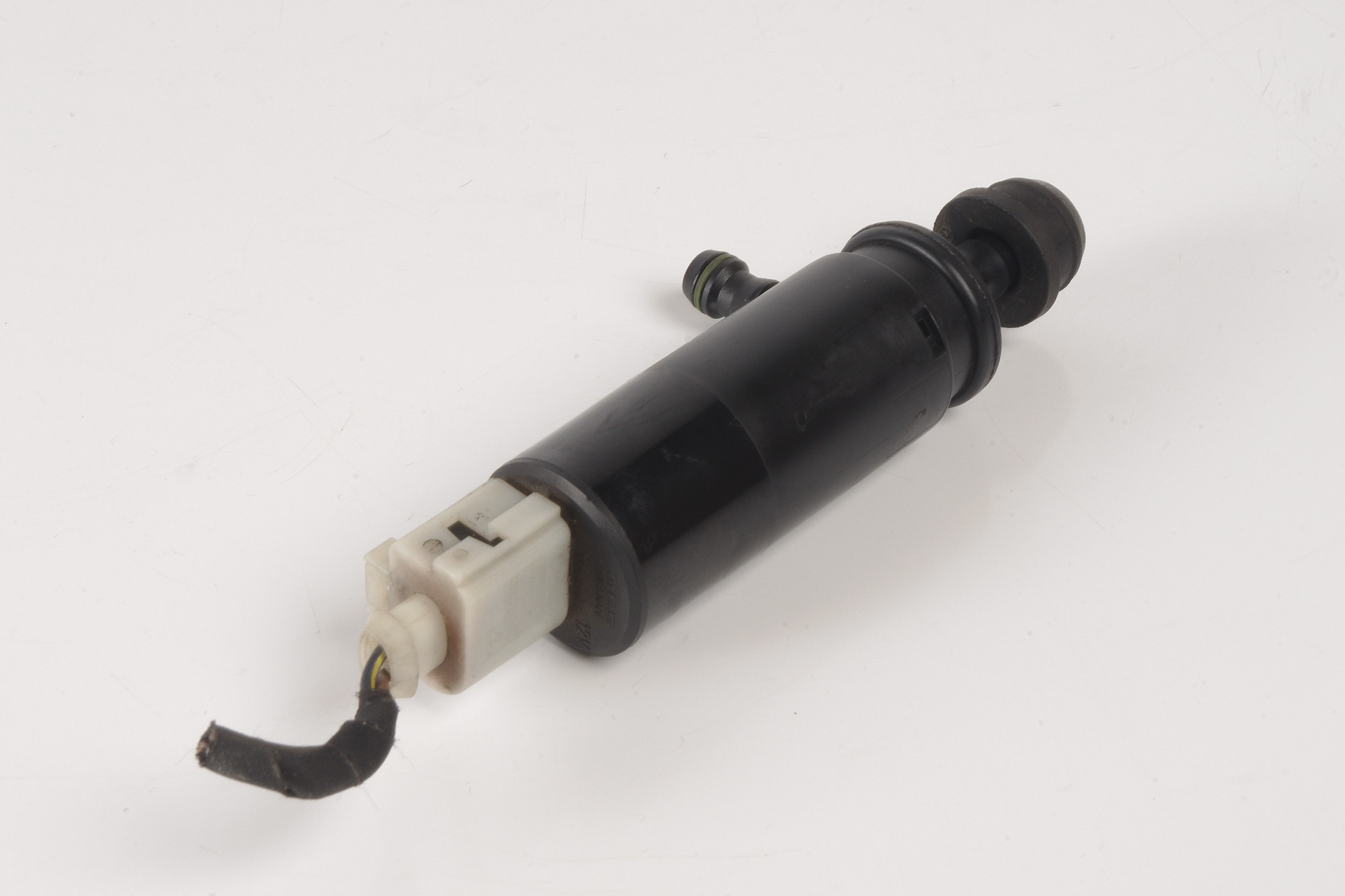 Mercedes 2108691221 Windscreen Washer Pump | R172 SLK W203 CL203 W204 C C207...