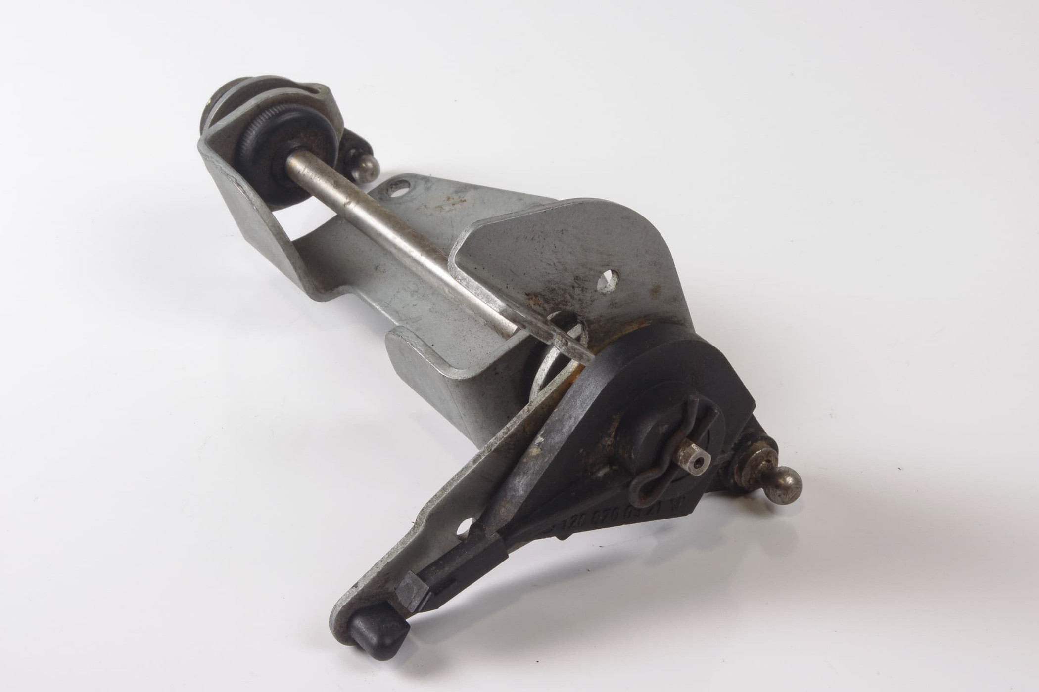 Mercedes 1200701321 Throttle Control Linkage | R129 SL W140 V140 C140 S