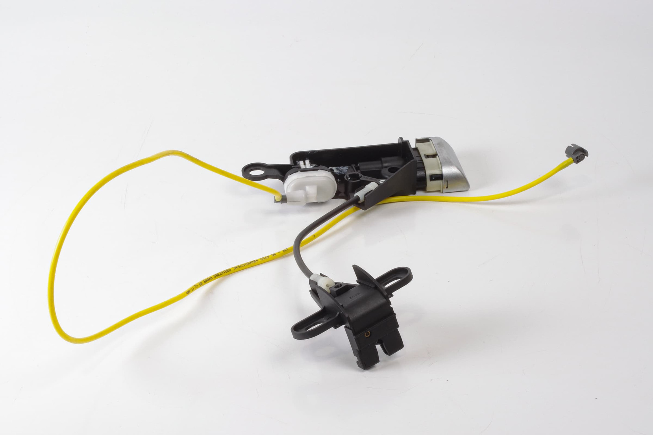 Mercedes 2308100288 Glovebox Release Button - Rear Right | R230 SL