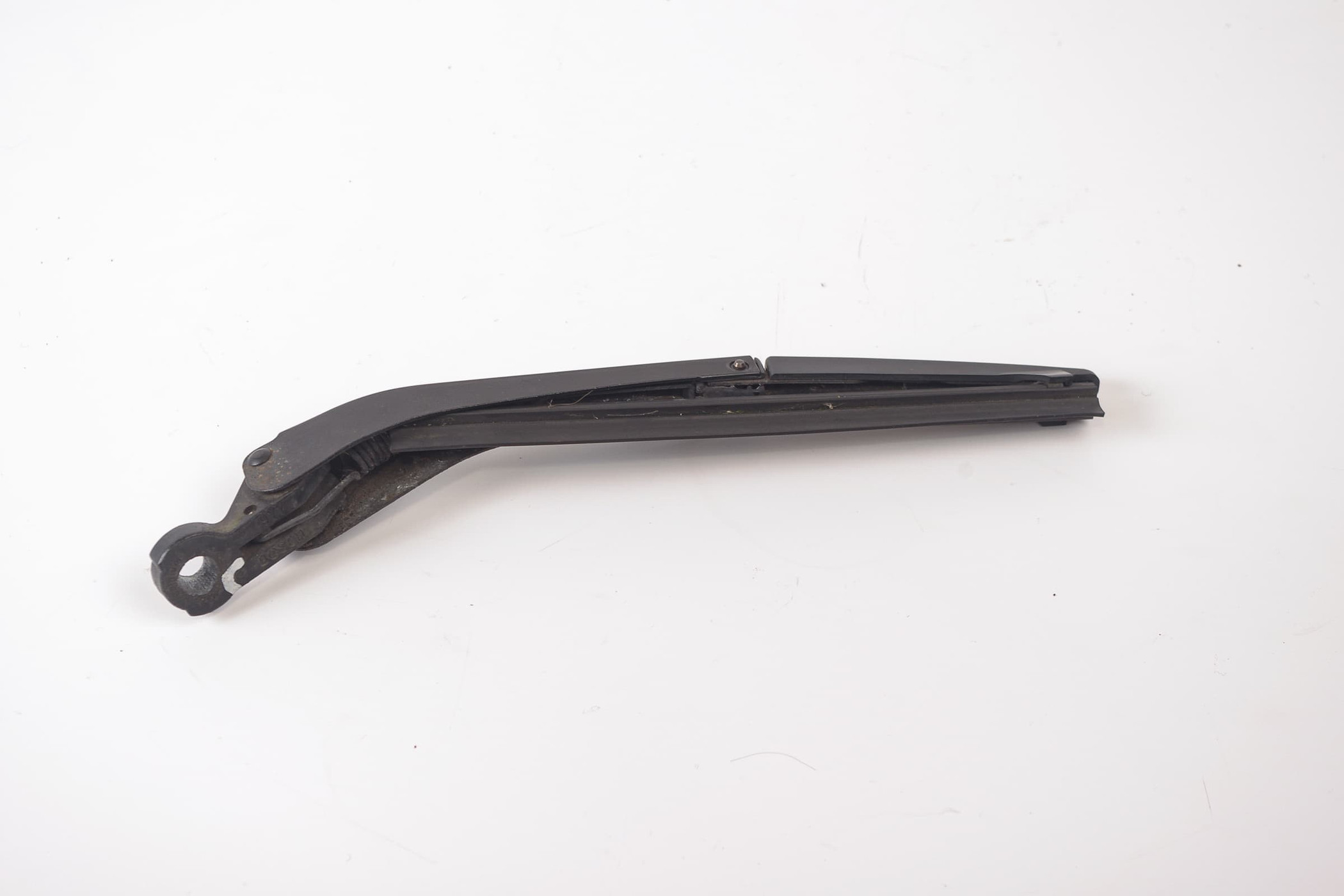 Mercedes 1408202544 Headlight Wiper Arm - Left | C140 S