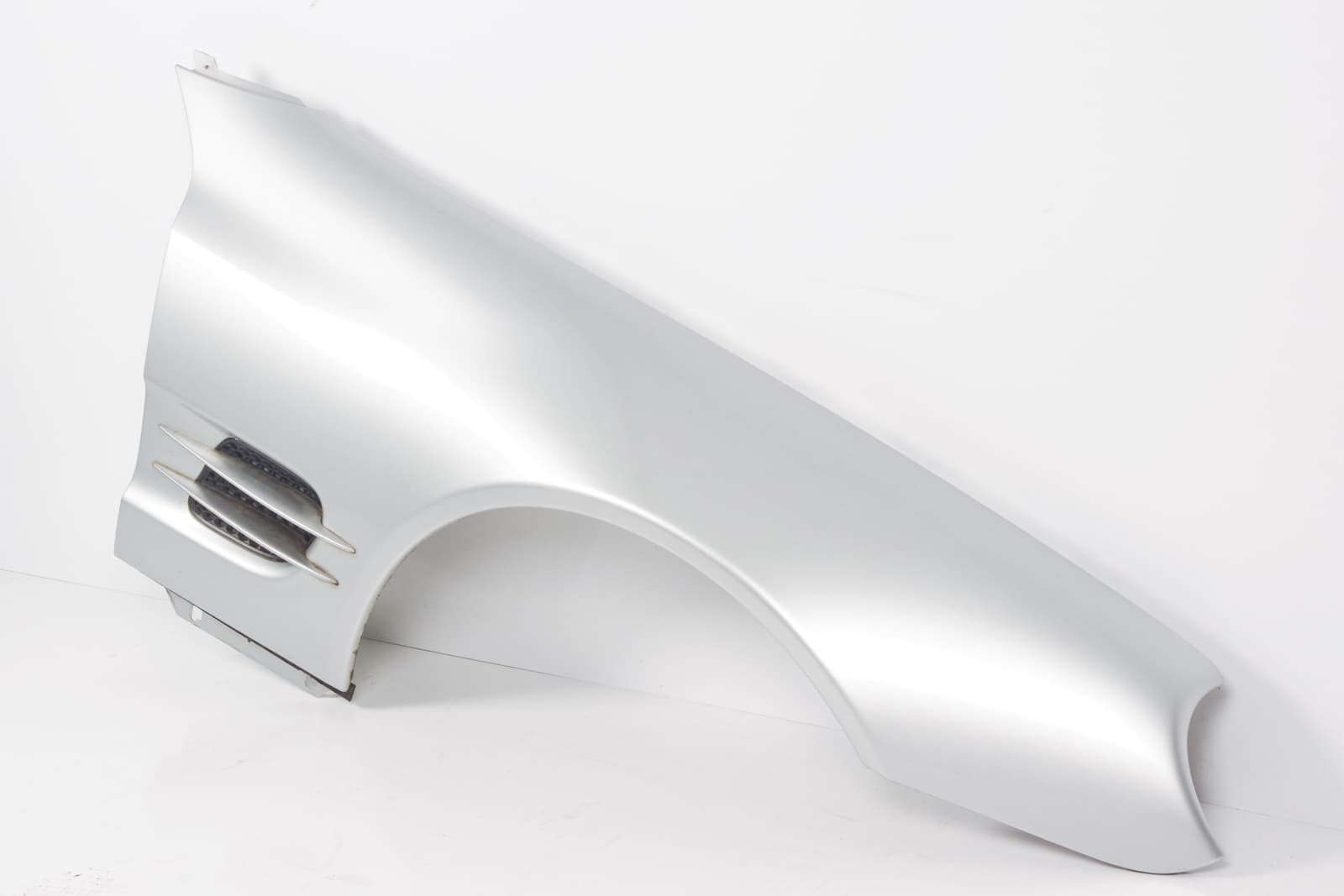 Mercedes 2308800218 Wing - Front Right Silver | R230 SL