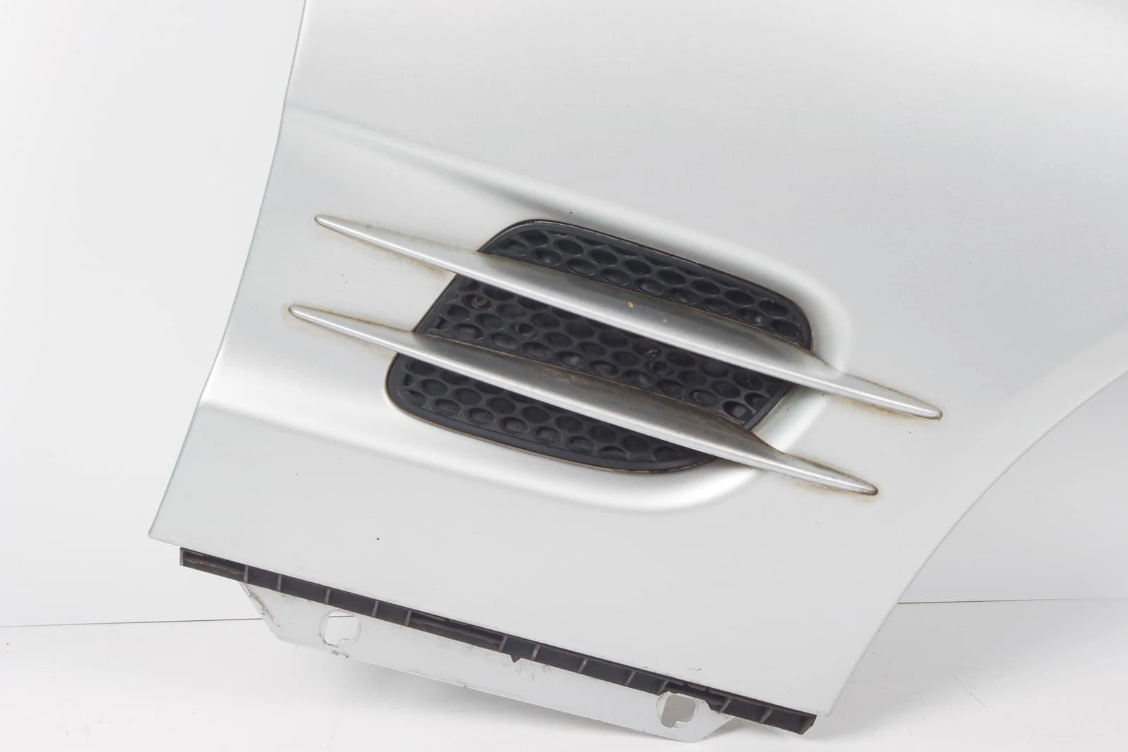 Mercedes 2308800218 Wing - Front Right Silver | R230 SL