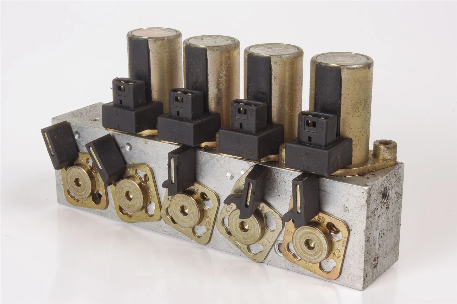 Mercedes 1298000078 Roof Hydraulic Valve Block - Right | A124 E R129 SL A208 CLK