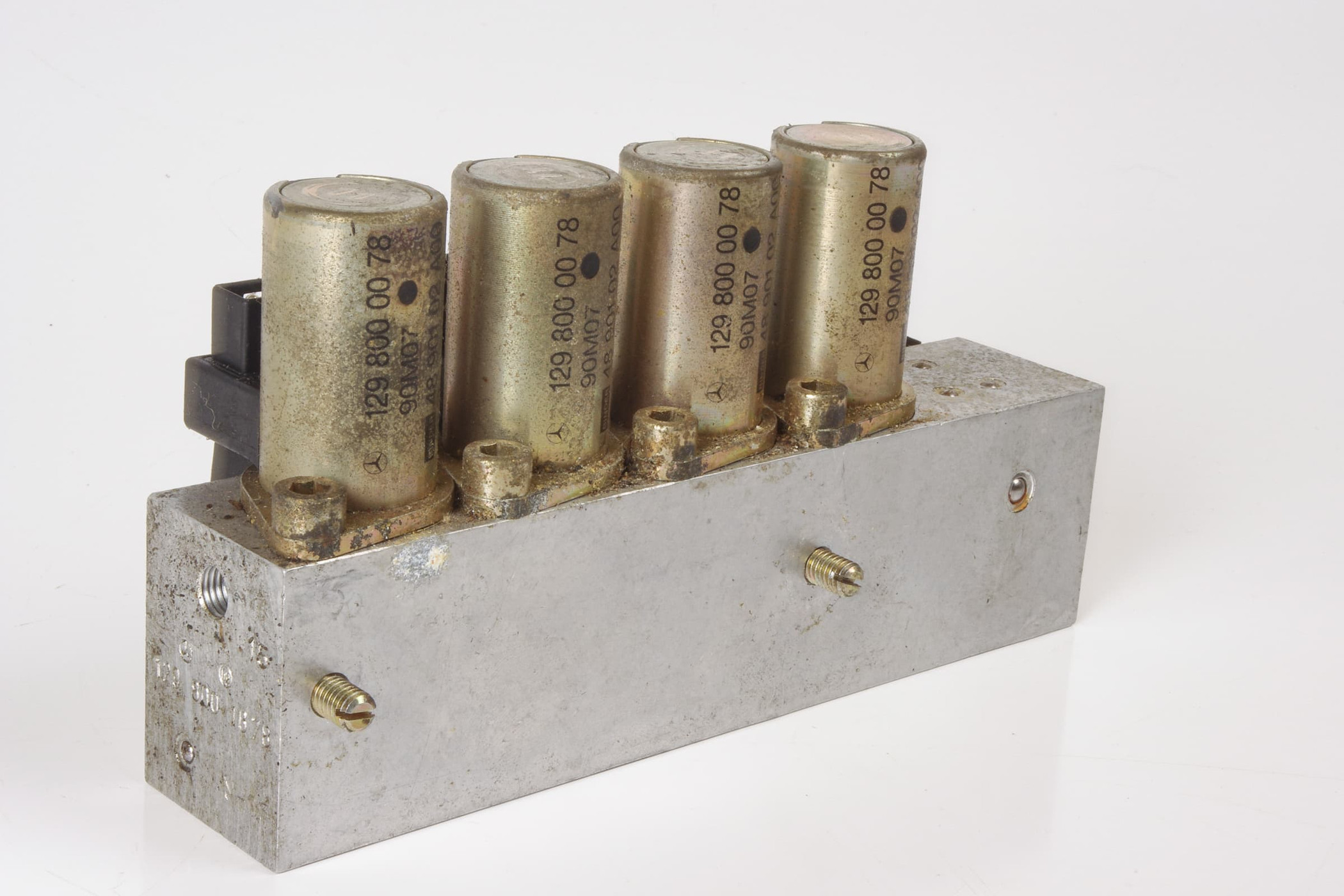 Mercedes 1298000078 Roof Hydraulic Valve Block - Right | A124 E R129 SL A208 CLK