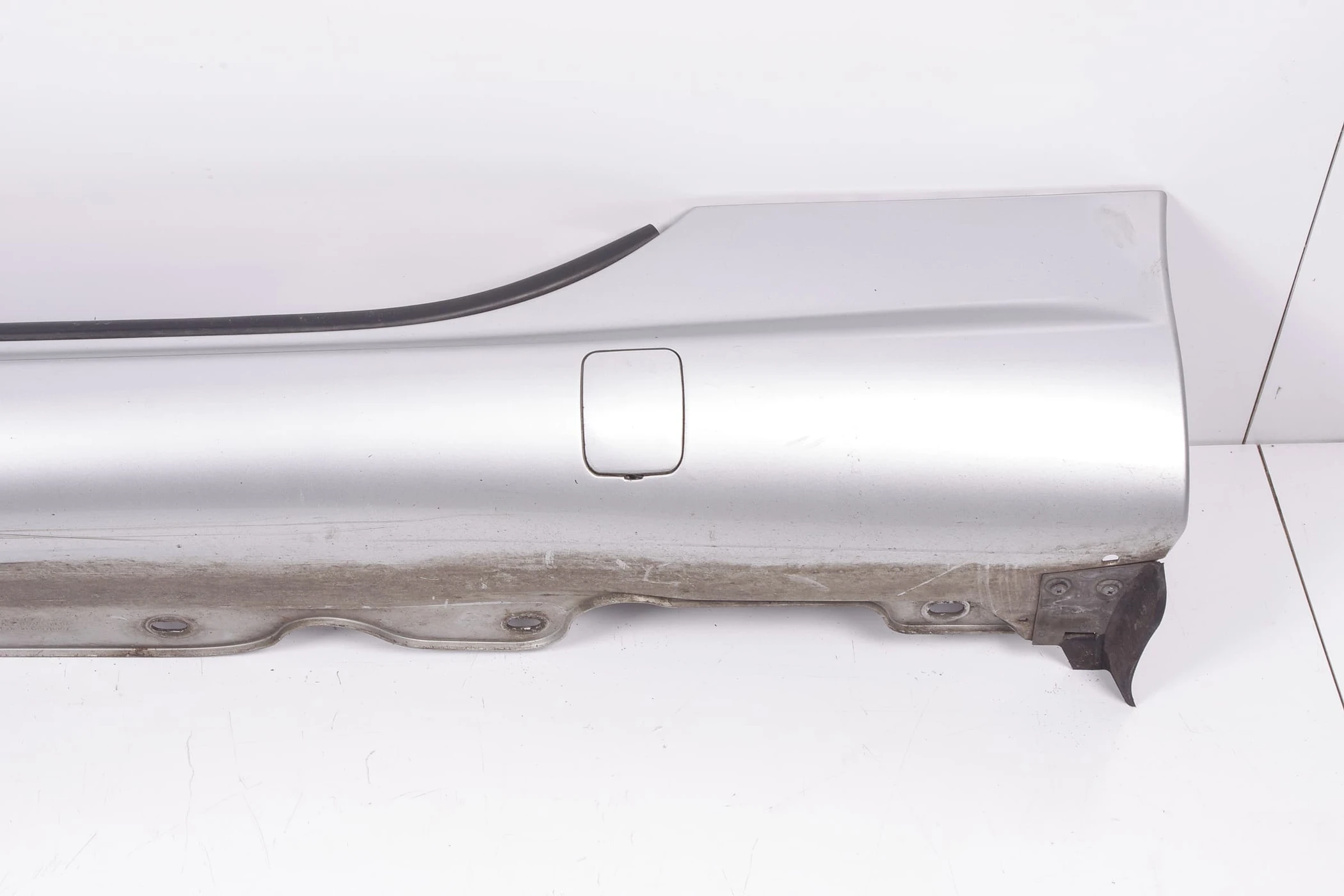 Mercedes 2306980354 Skirt Panel - Left Silver | R230 SL