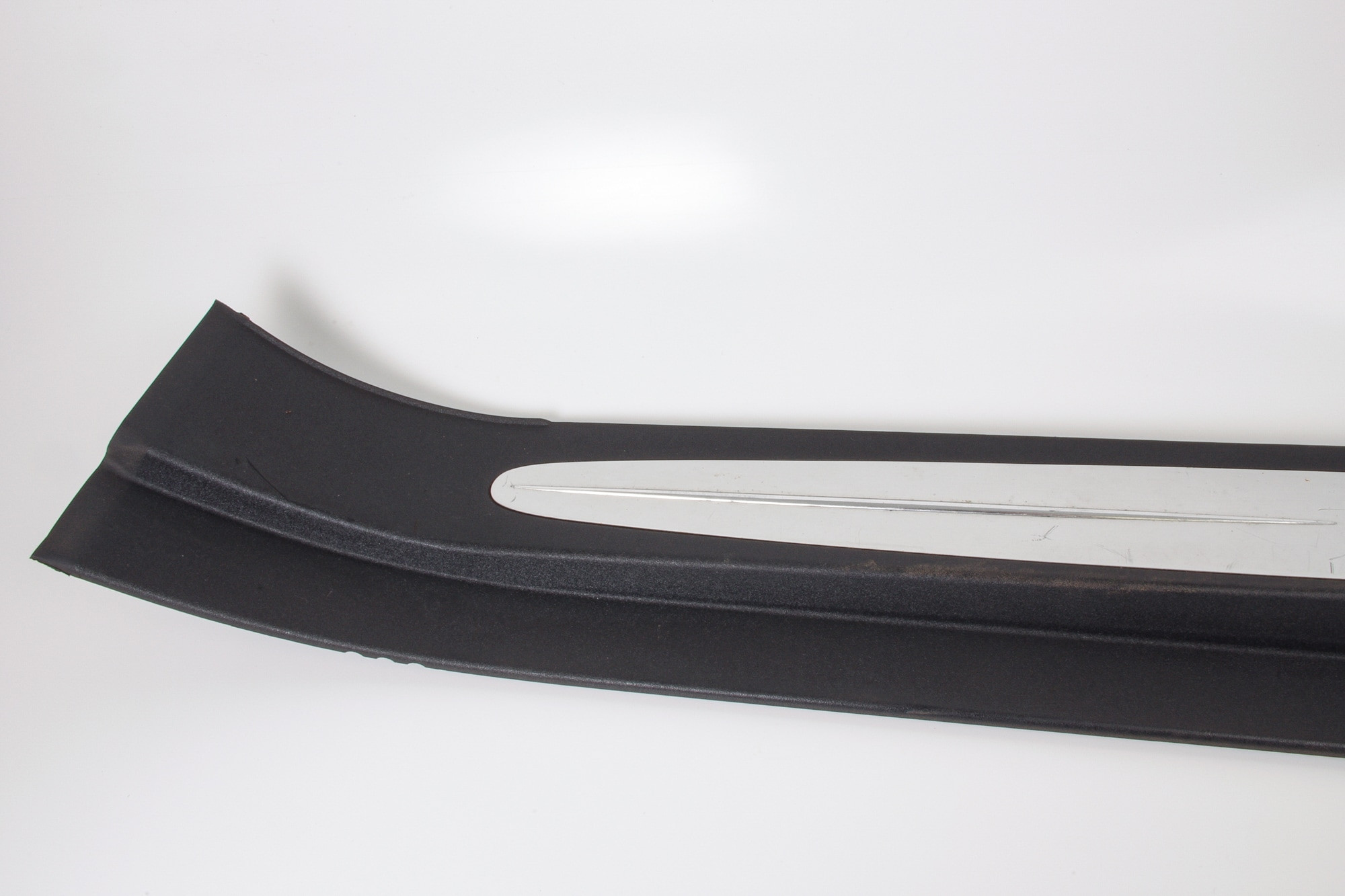 Mercedes 2306800435 Door Sill - Front Right | R230 SL