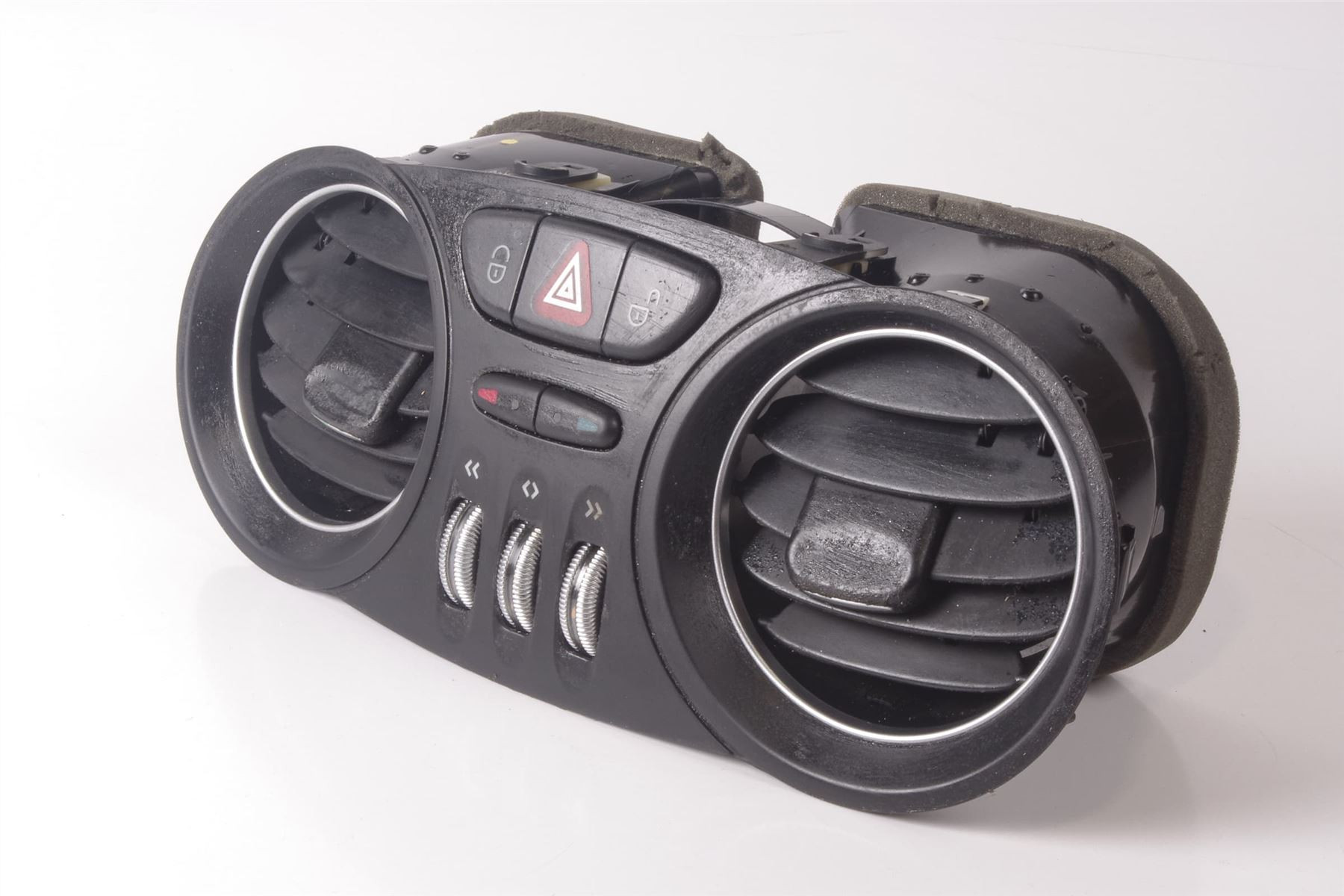 Mercedes 2308300054 Dashboard Vent - Black (a) | R230 SL