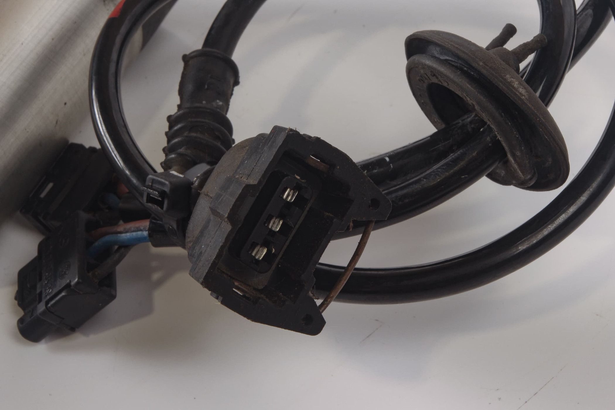 Mercedes 1403271125 Hydraulic Damping Valve - Rear | R129 SL W140 V140 C140 S