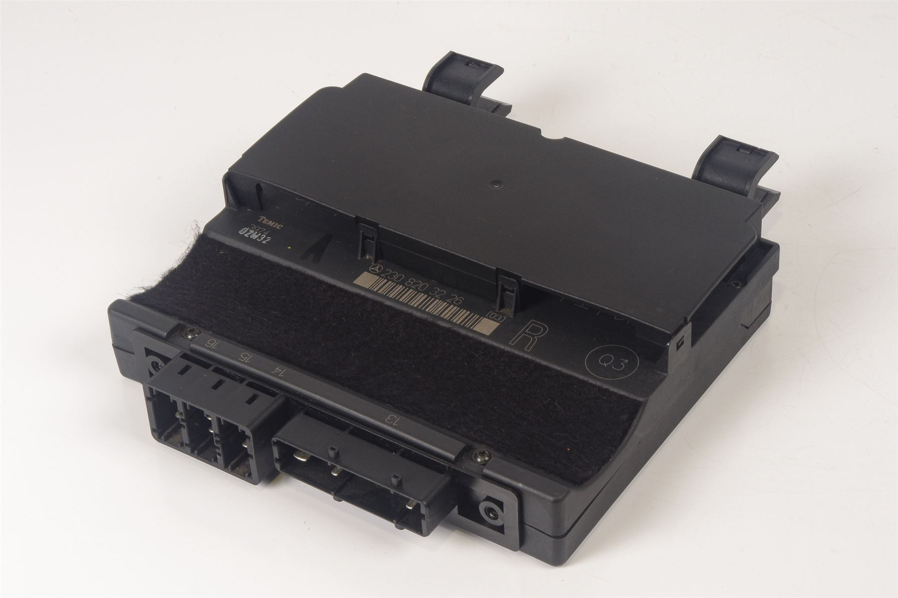 Mercedes 2308203226 Seat Control Unit - Right | R230 SL