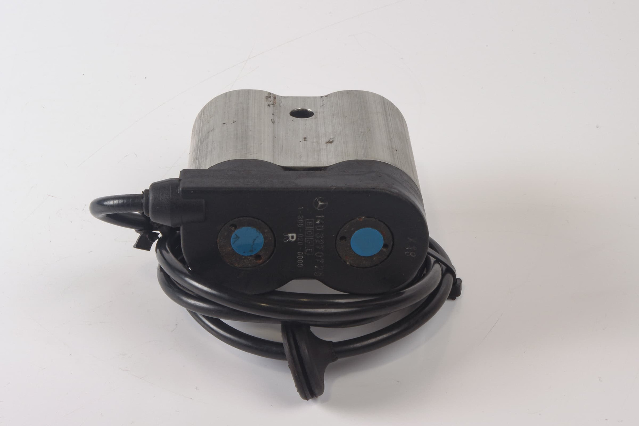 Mercedes 1403270725 Hydraulic Damping Valve - Rear | W140 V140 C140 S